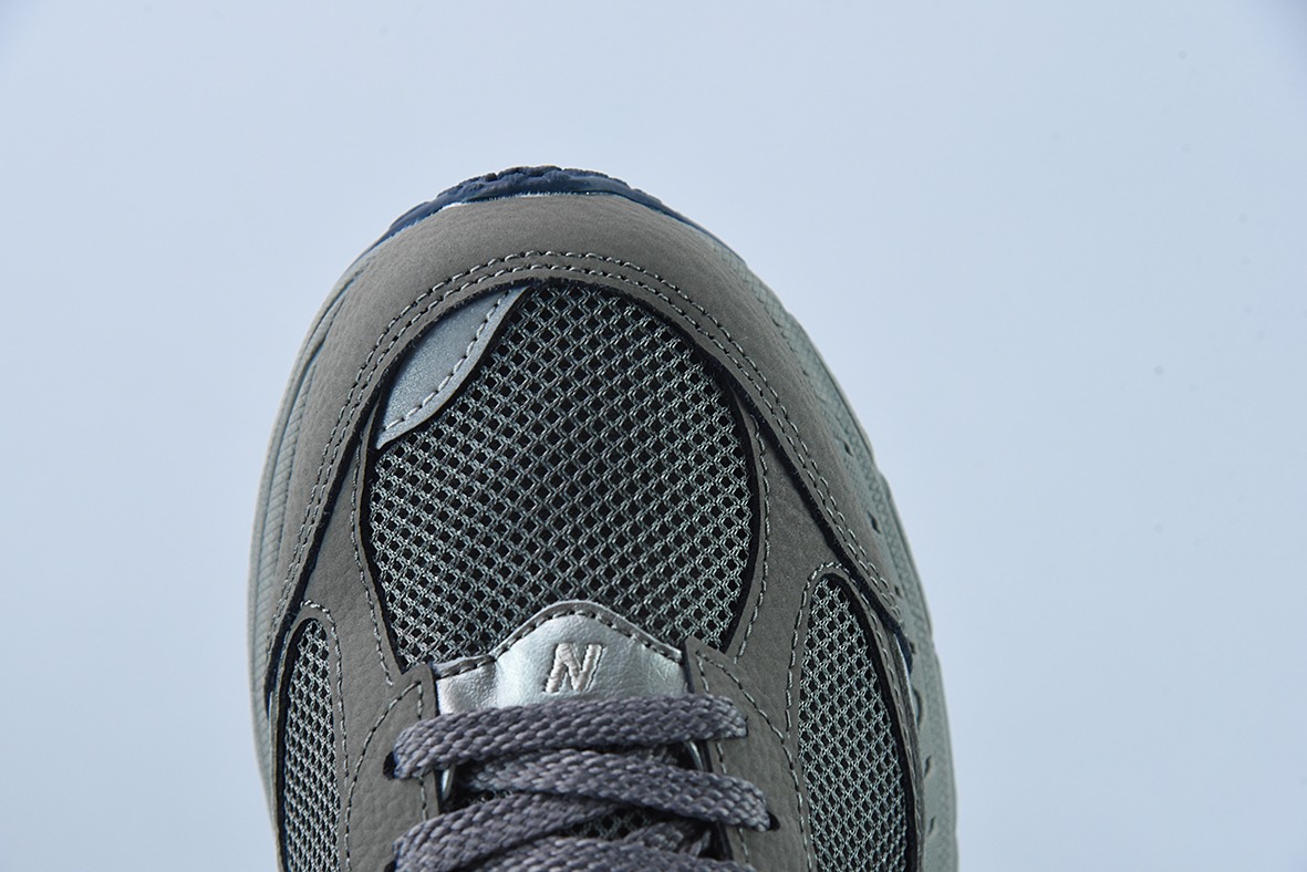 뉴발란스 ML2002 시리즈 레트로 아빠 스타일의 남성 및 여성 캐주얼 신발 조깅화 스포츠 남성 및 여성 신발 커플 아이템 번호 : ML2002RA 사이즈 : 36-45 하프 사이즈