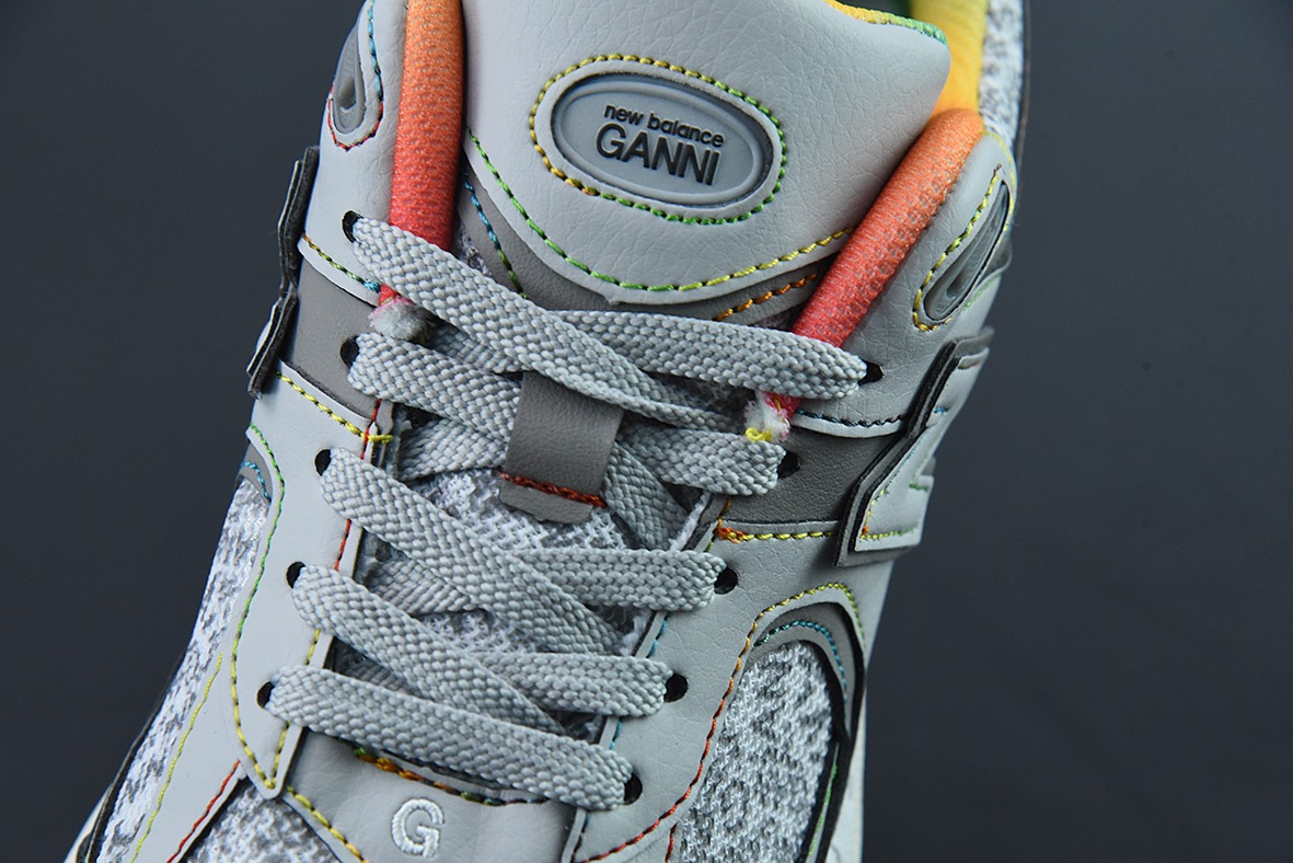 뉴발란스 ML2002 시리즈 레트로 아빠 스타일의 남성용 및 여성용 캐주얼 신발 조깅화 스포츠 남성용 및 여성용 신발 커플 아이템 번호 : ML2002RGD 사이즈 : 36-45 하프 사이즈