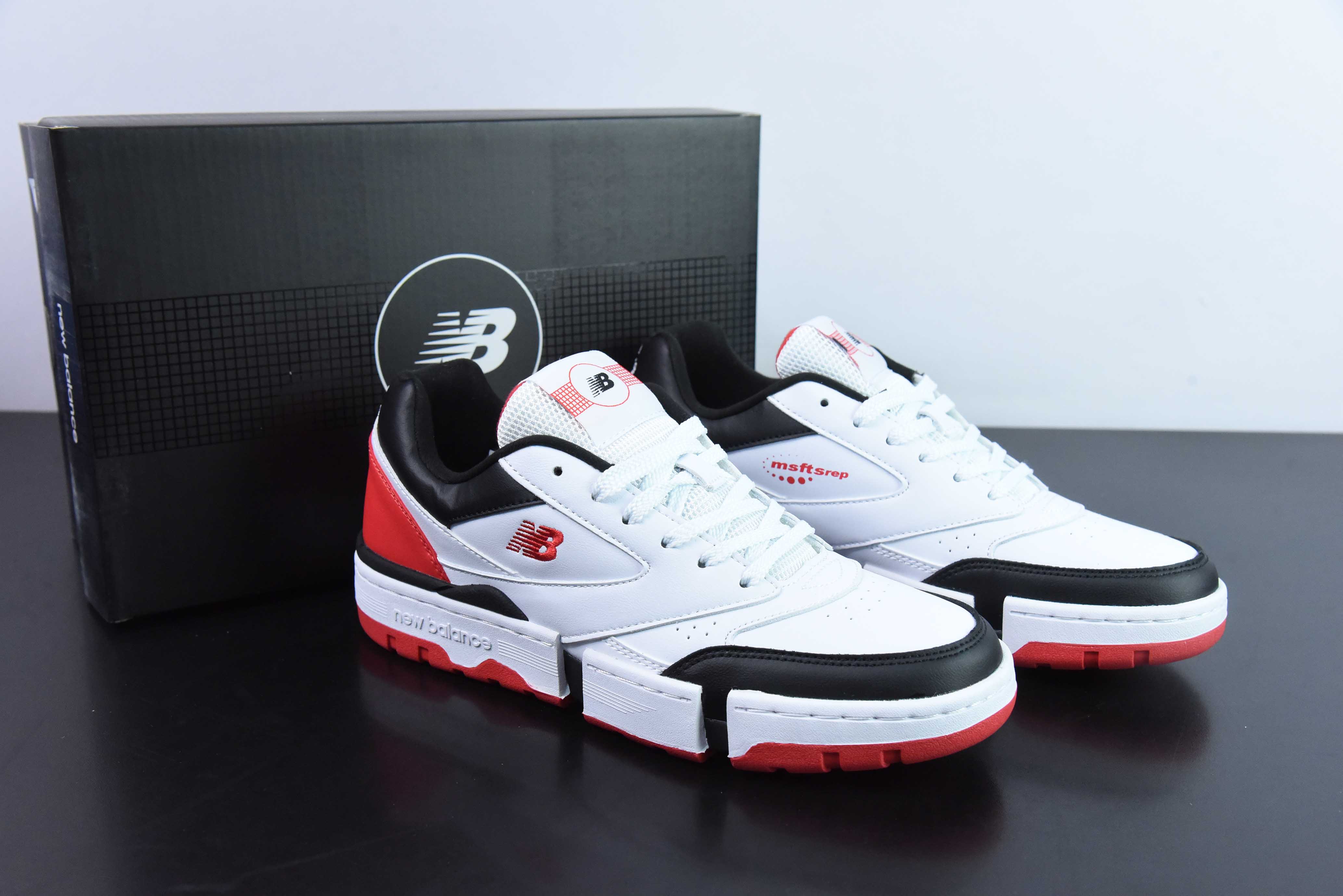 NB 뉴 발란스 NB550 V2 시리즈 클래식 레트로 로우 탑 캐주얼 스포츠 농구화 시리즈 제품 번호 : CTJSM1 사이즈 : 36-45