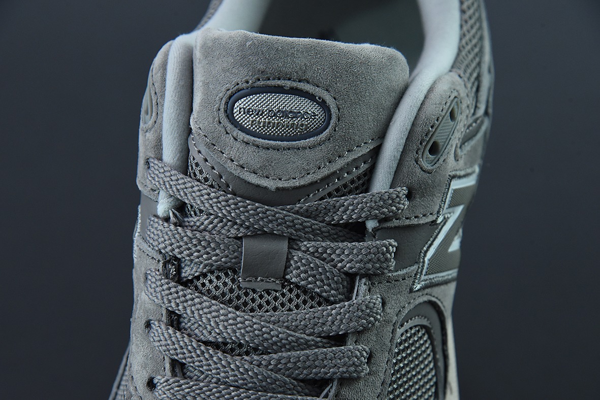 뉴발란스 ML2002 시리즈 레트로 아빠 스타일 남녀 캐주얼 신발 커플 매치 조깅화 스포츠 남성화 여성화 아이템 : ML2002RC 사이즈 : 36-45 하프 사이즈