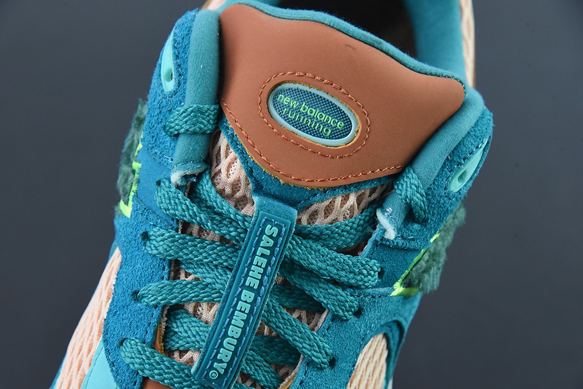 뉴발란스 ML2002 시리즈 레트로 아빠 스타일의 남성 및 여성 캐주얼 신발 조깅화 스포츠 남성 및 여성 신발과 커플 아이템 번호 : ML2002RJ 사이즈 : 36-45 하프 사이즈