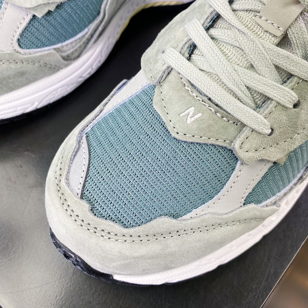 NB 뉴 발란스 2002R보호 팩 시리즈 복고풍 아빠 스타일 캐주얼 스포츠 조깅화 “밝은 회색 녹색 신발 킹 래그는 오래된 M2002RDD를합니다. 