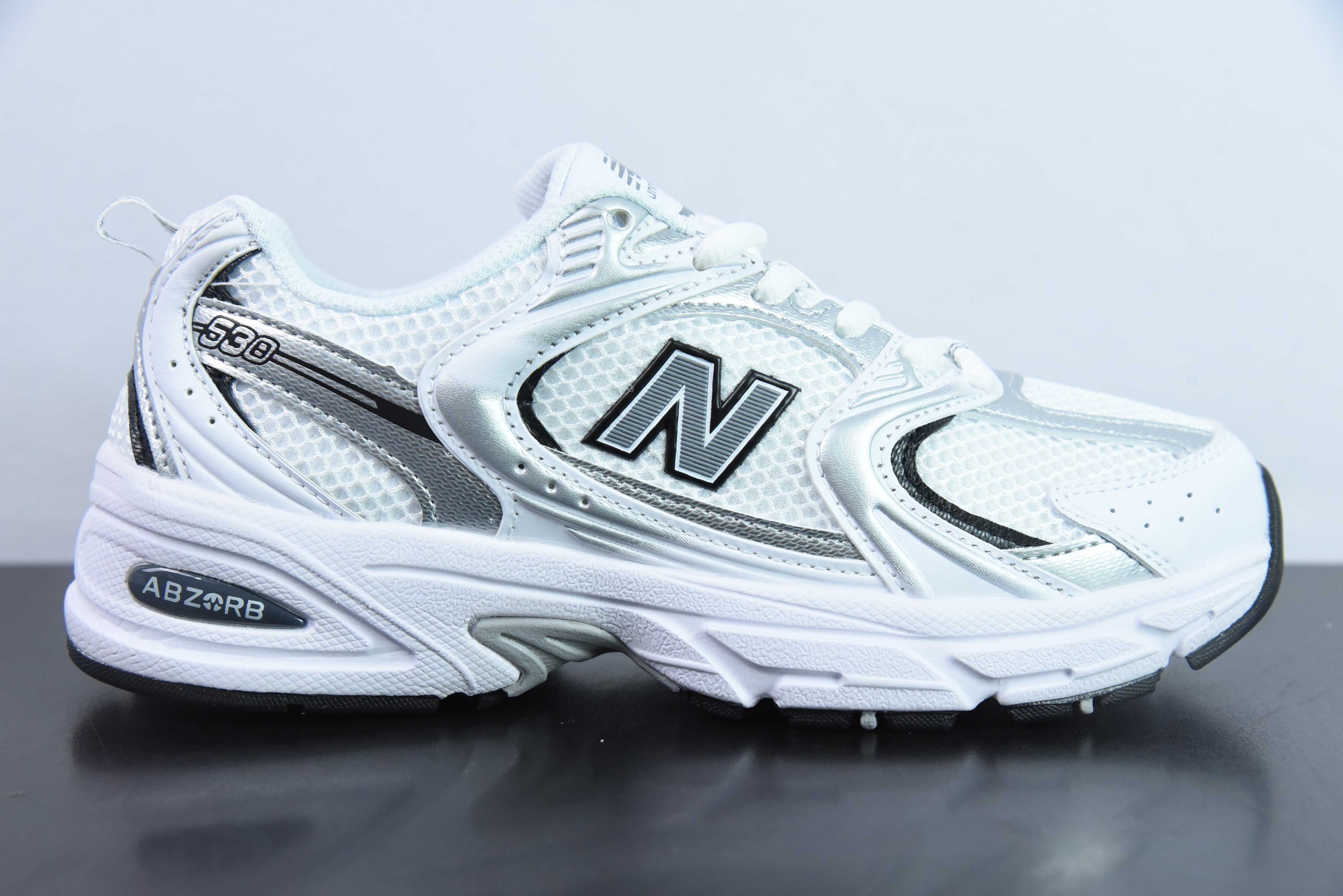 NB530 뉴발란스 530 레트로 러닝화 아이템: MR530FDO 사이즈: 36-45