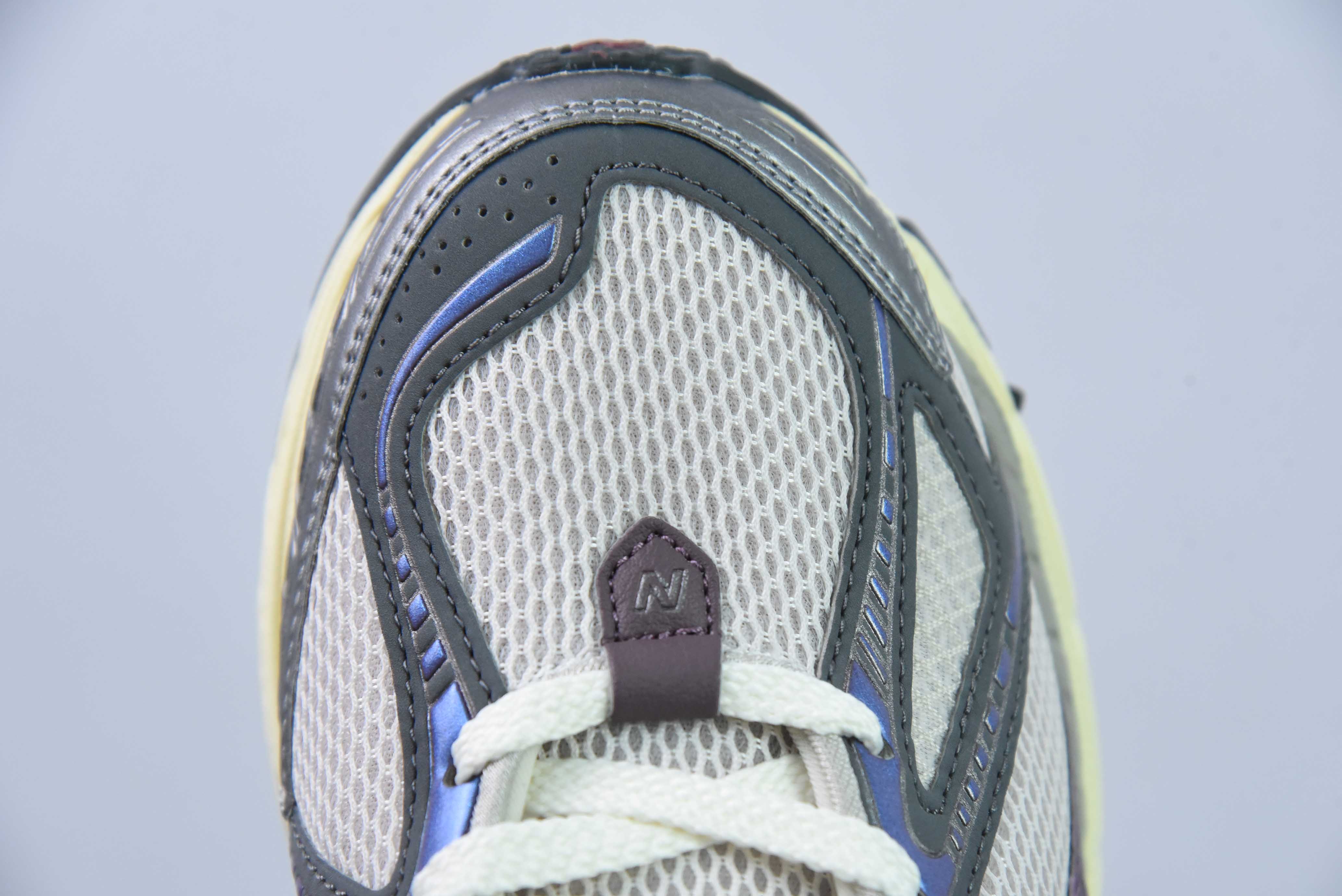 뉴발란스 1906 시리즈 레트로 아빠 스타일의 캐주얼 스포츠 조깅화 아이템 번호 : M1906RRA 사이즈 : 36-45