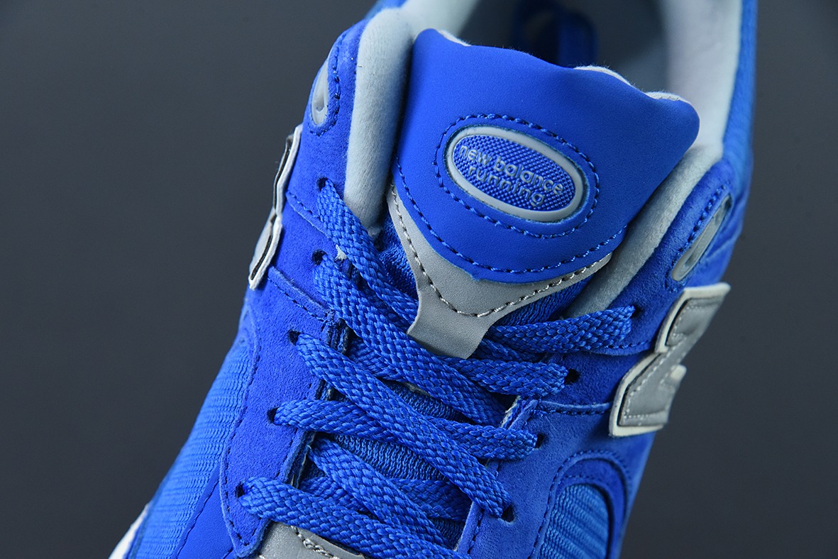 뉴발란스 ML2002 시리즈 레트로 아빠 스타일의 남성 및 여성 캐주얼 신발 조깅화 스포츠 남성 및 여성 신발 커플 아이템 번호 : M2002RHU 사이즈 : 36-45 하프 사이즈