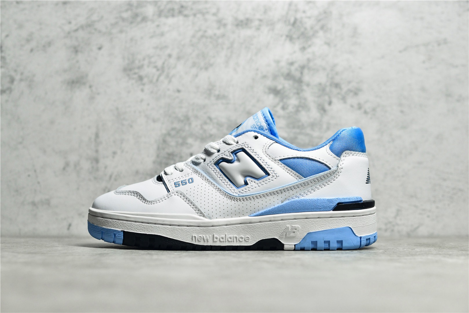 NB550 블루 & 화이트 사이즈: 36 37 37.5 38 38.5 39 40 40.5 41.5 42 42.5 43 44 44.5 45