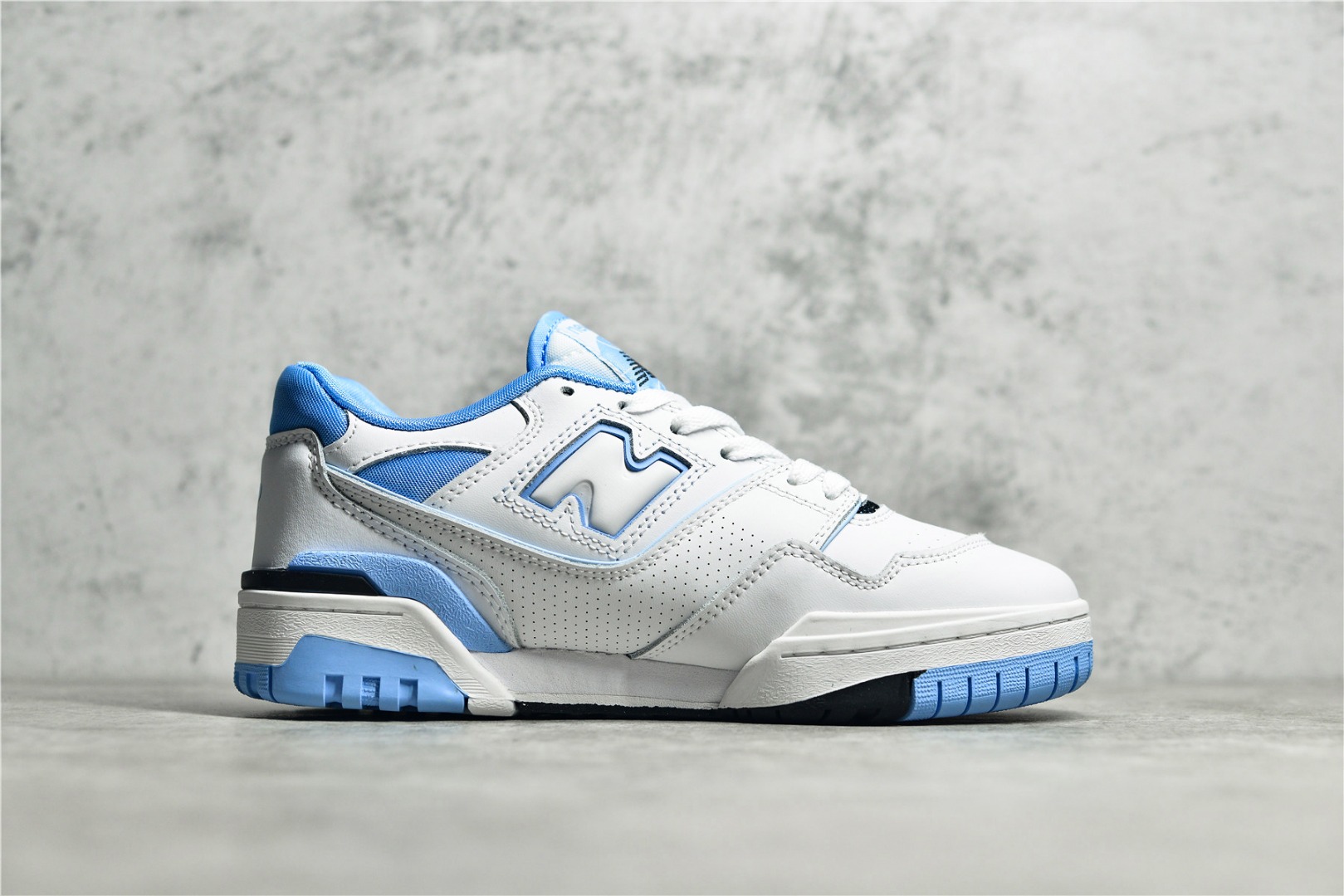 NB550 블루 & 화이트 사이즈: 36 37 37.5 38 38.5 39 40 40.5 41.5 42 42.5 43 44 44.5 45