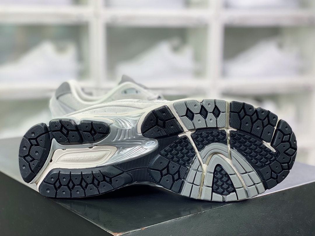 뉴발란스 뉴발란스 ML2002 시리즈 레트로 아빠 스타일 캐주얼 스포츠 조깅화 “스웨이드 라이트 포그 그레이 다크 그레이 M2002RO 