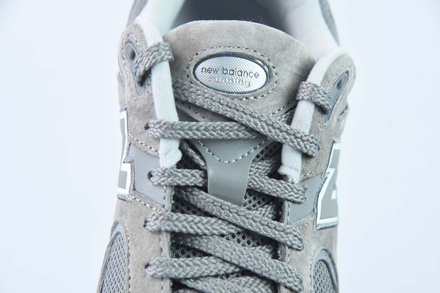 뉴발란스 뉴발란스 ML2002 시리즈 레트로 대디 스타일 아이템 번호: ML2002RC 사이즈 36-46.5