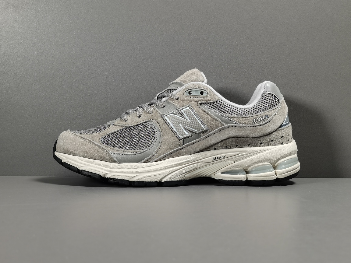 【순수 오리지널】 그레이 뉴발란스 2002R 아이템: ML2002RC 사이즈: 36-47