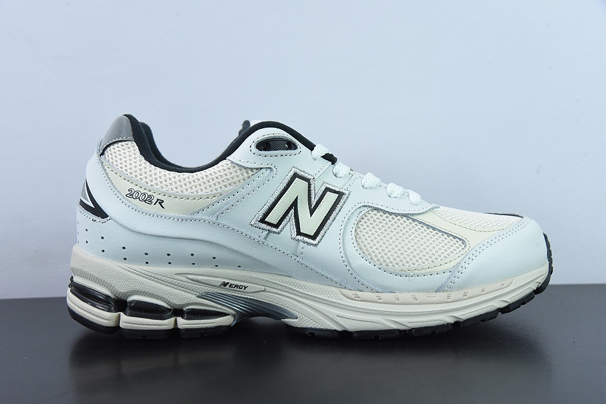 뉴발란스 뉴발란스 ML2002 시리즈 레트로 팝 스타일 남녀 캐주얼 신발 커플 매치 조깅화 스포츠 남성화 여성화 아이템 : ML2002RQ 사이즈 : 36-45 하프 사이즈