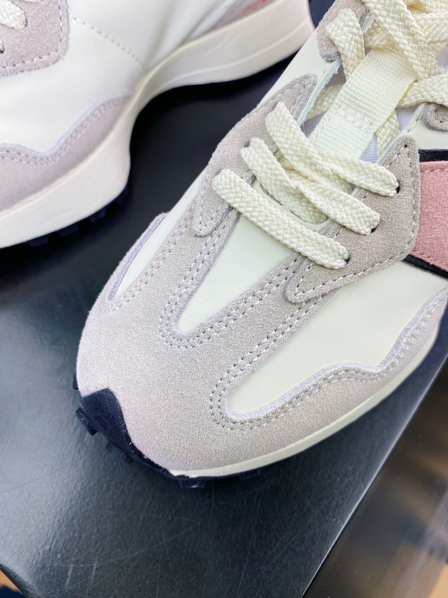 NB 뉴발란스 MS327 시리즈 로우탑 레트로 캐주얼 스포츠 조깅화 “베이지 및 블랙 MS327NAR 