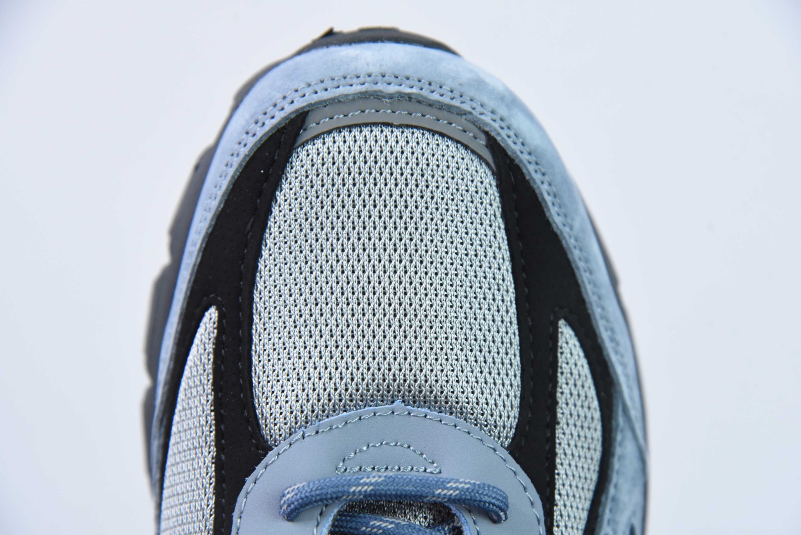 뉴발란스 NB990 시리즈 하이엔드 미국산 레트로 캐주얼 러닝화 상품 번호: U990BB4 사이즈: 36-45