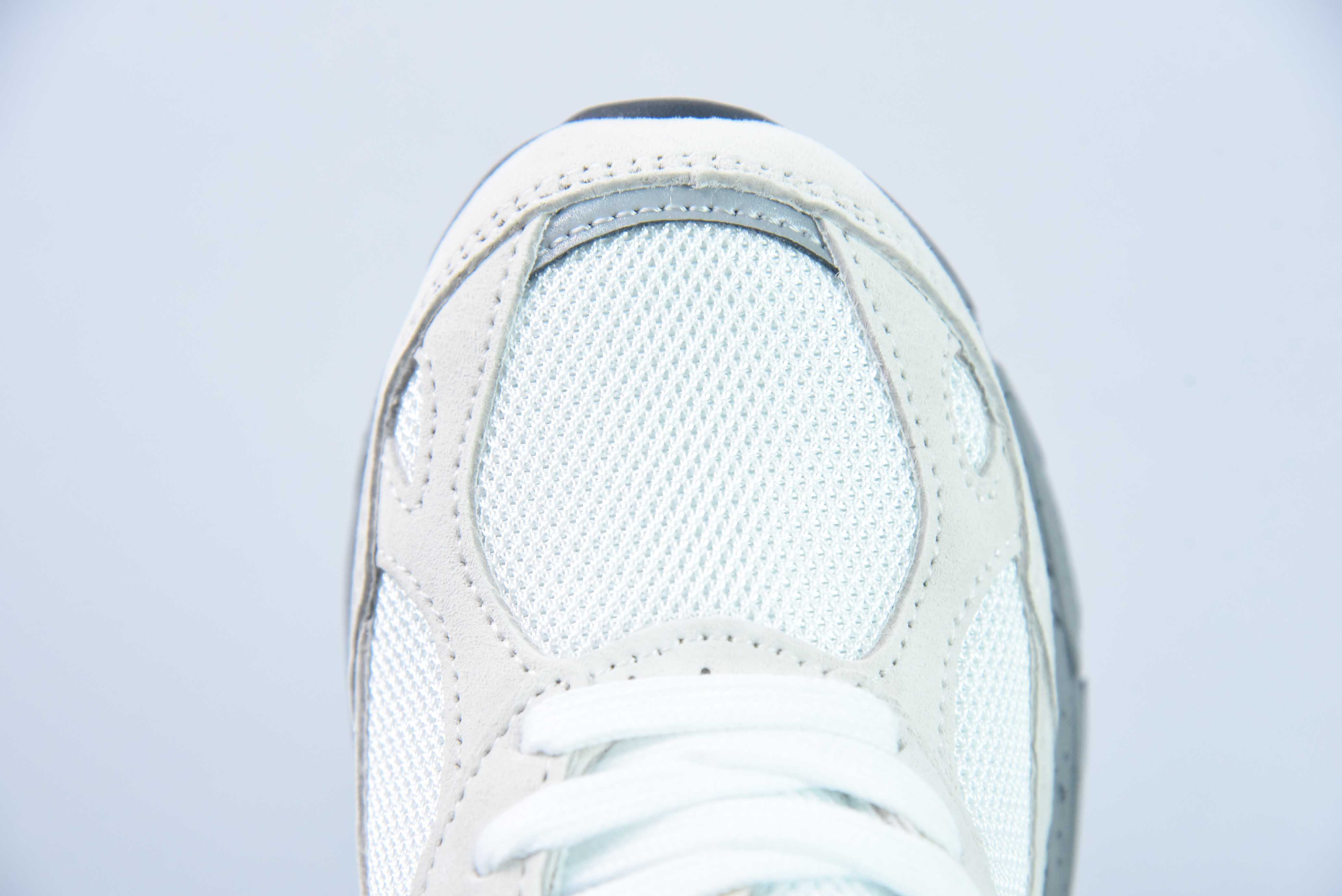 뉴발란스 NB990 시리즈 하이엔드 미국산 레트로 캐주얼 러닝화 M990BY3 