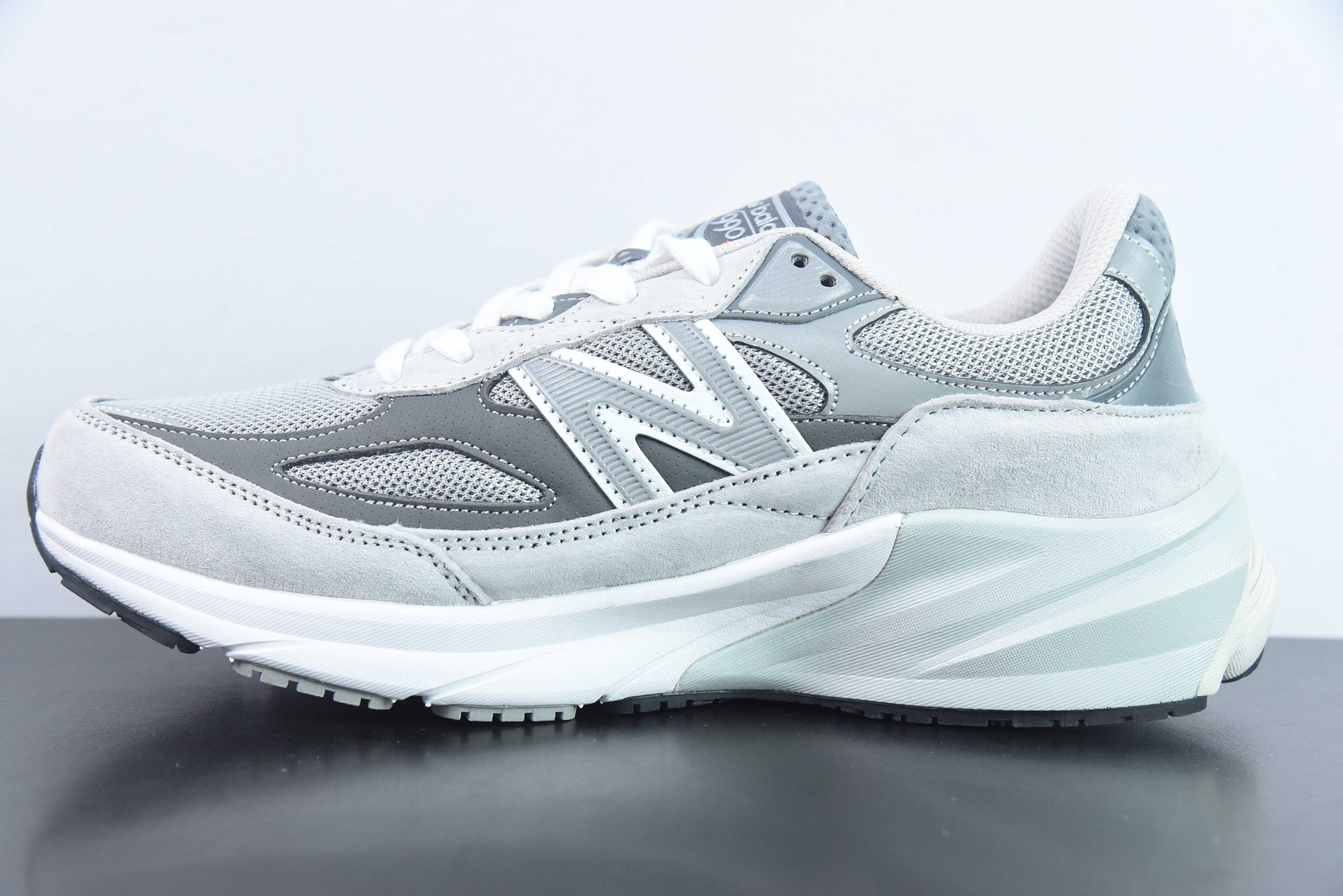 미국 뉴발란스 M990V6 M990GL6 미국 생산 혈통 클래식 레트로 매칭 팝 스타일 캐주얼 스포츠 러닝화 뉴발란스 NB 6 시리즈 위안즈 그레이 사이즈: 36-45