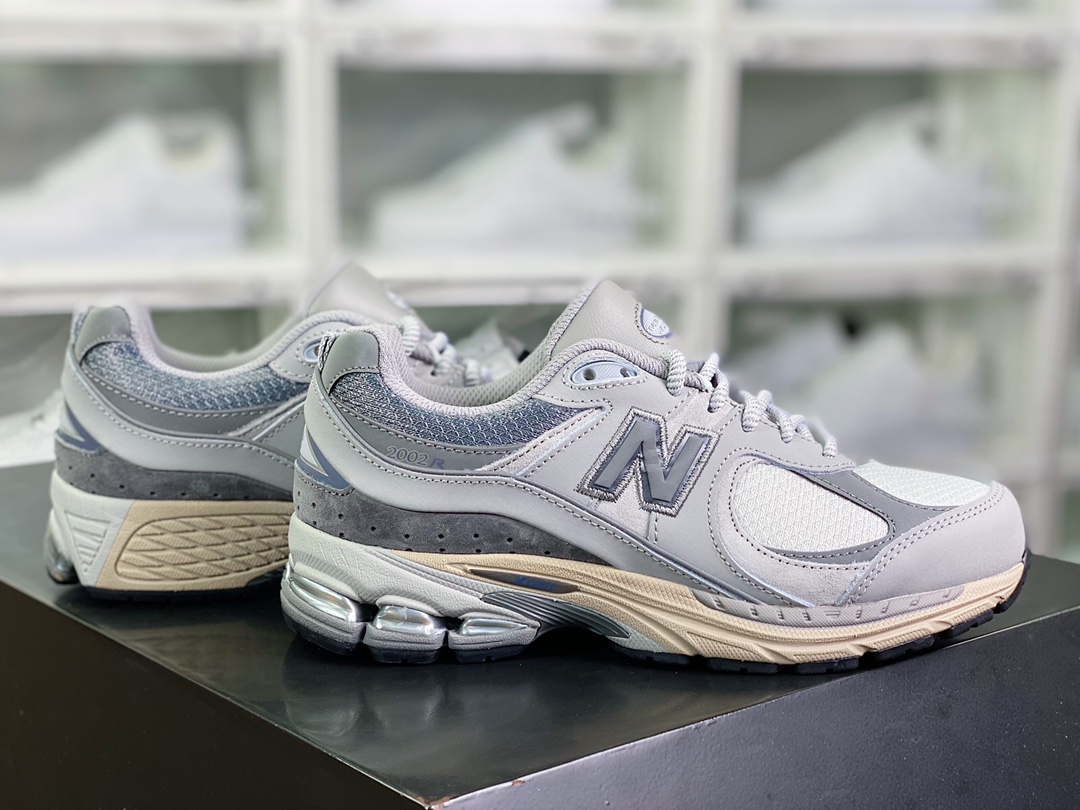 NB 뉴발란스 ML2002 시리즈 레트로 아재 스타일 캐주얼 스포츠 조깅화 가죽 시멘트 그레이 화이트 M2002RVC 