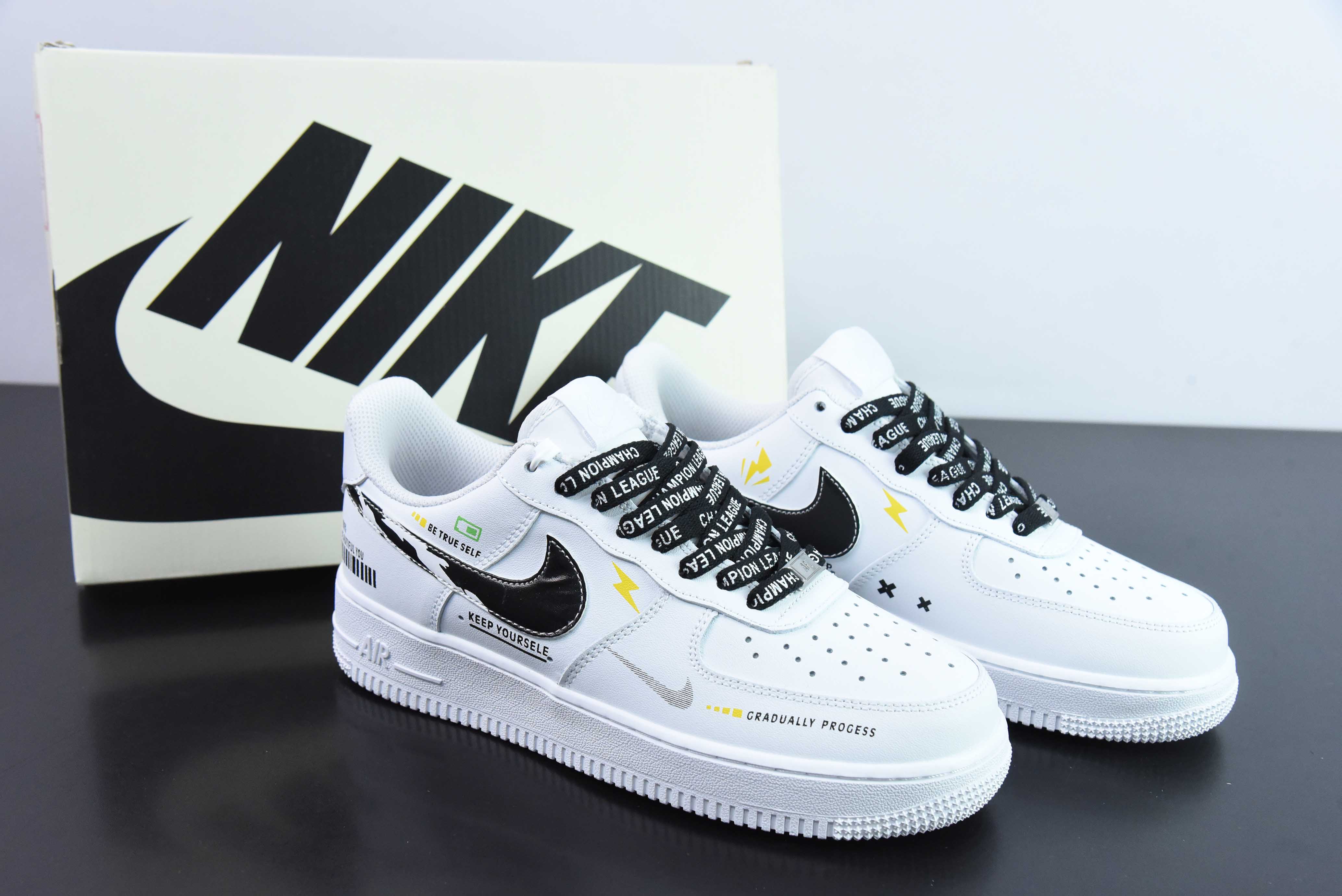 나이키 에어 포스 1 로우 07 FZBB 관련 네트워크 항목: CW2288 010 사이즈: 36-44