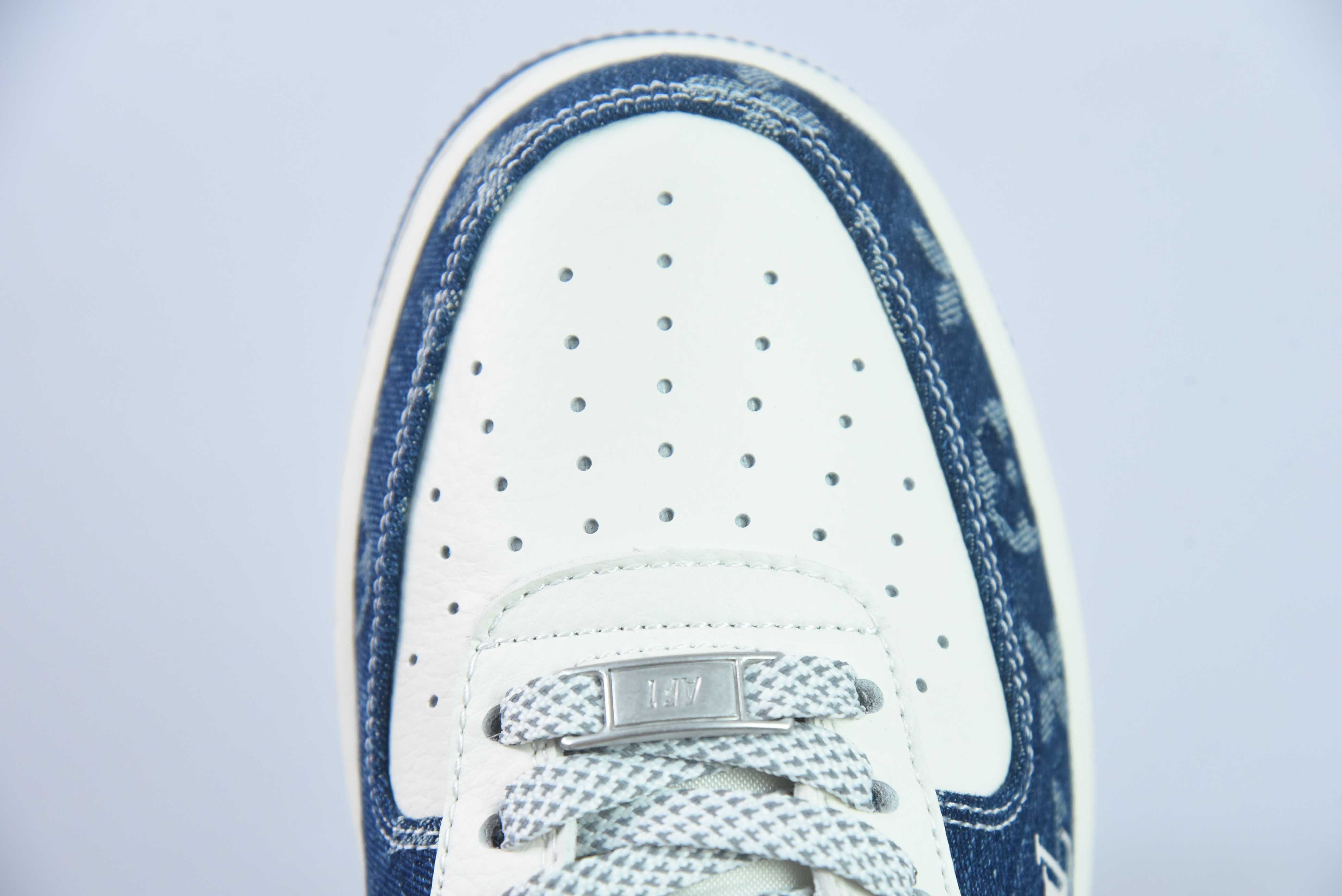 나이키 에어 포스 1 07 로우 LV 공동 브랜드 - 형광 블루 데님 에어 포스 원 미드탑 트레이너 아이템 번호: DH7566-100 사이즈: 36-44