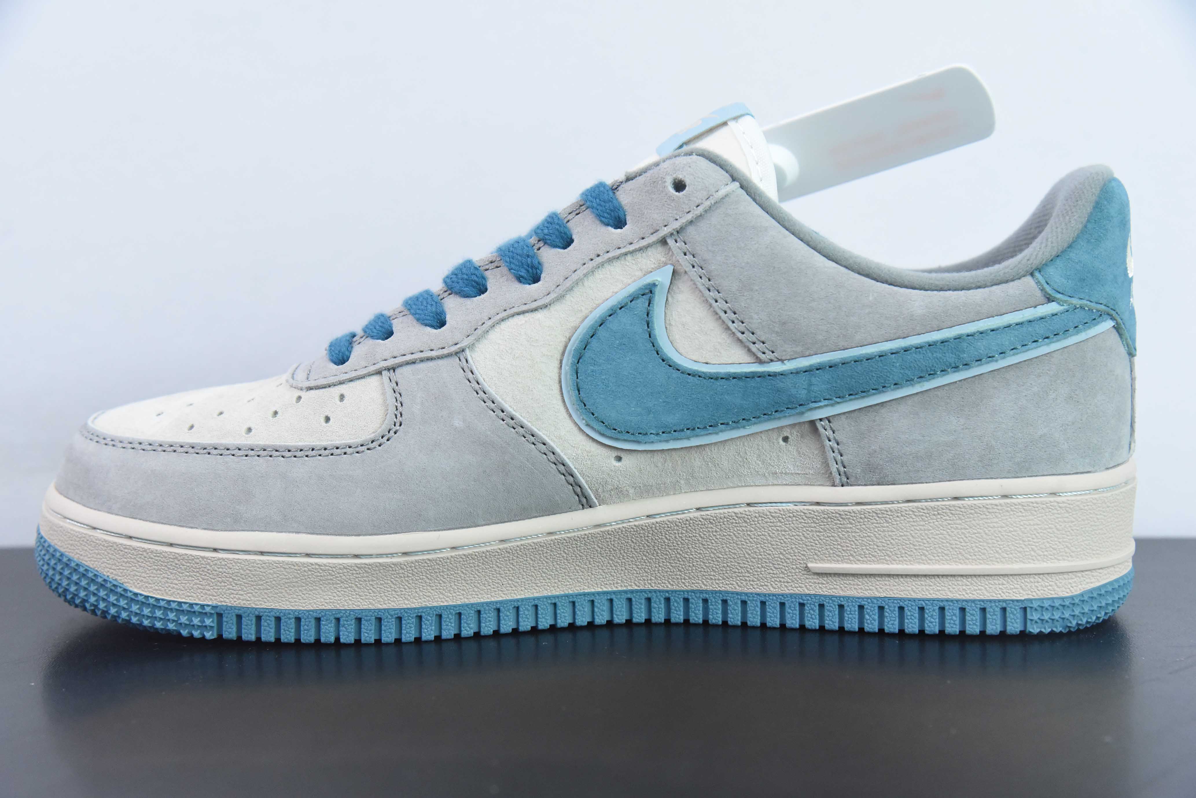 NK 에어 포스 107 로우 프로스트 블루 에어 포스 1 로우탑 캐주얼 보드쇼츠 제품 번호: ZB2121-666 사이즈: 36-44