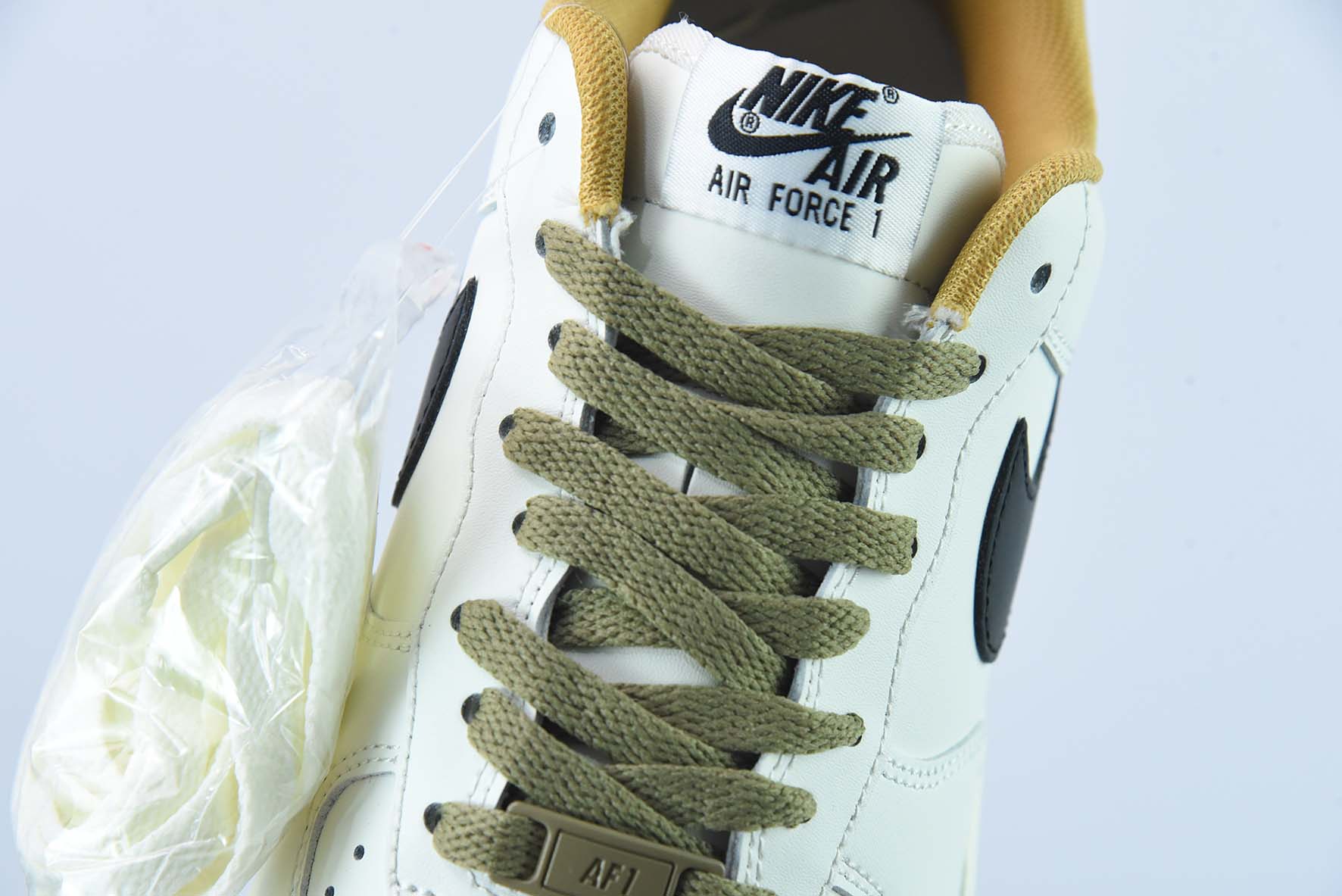 나이키 에어 포스 1 로우 07 베이지 그린 로우탑 에어 포스 1 캐주얼화 아이템: DD3063-066 사이즈: 36 -44