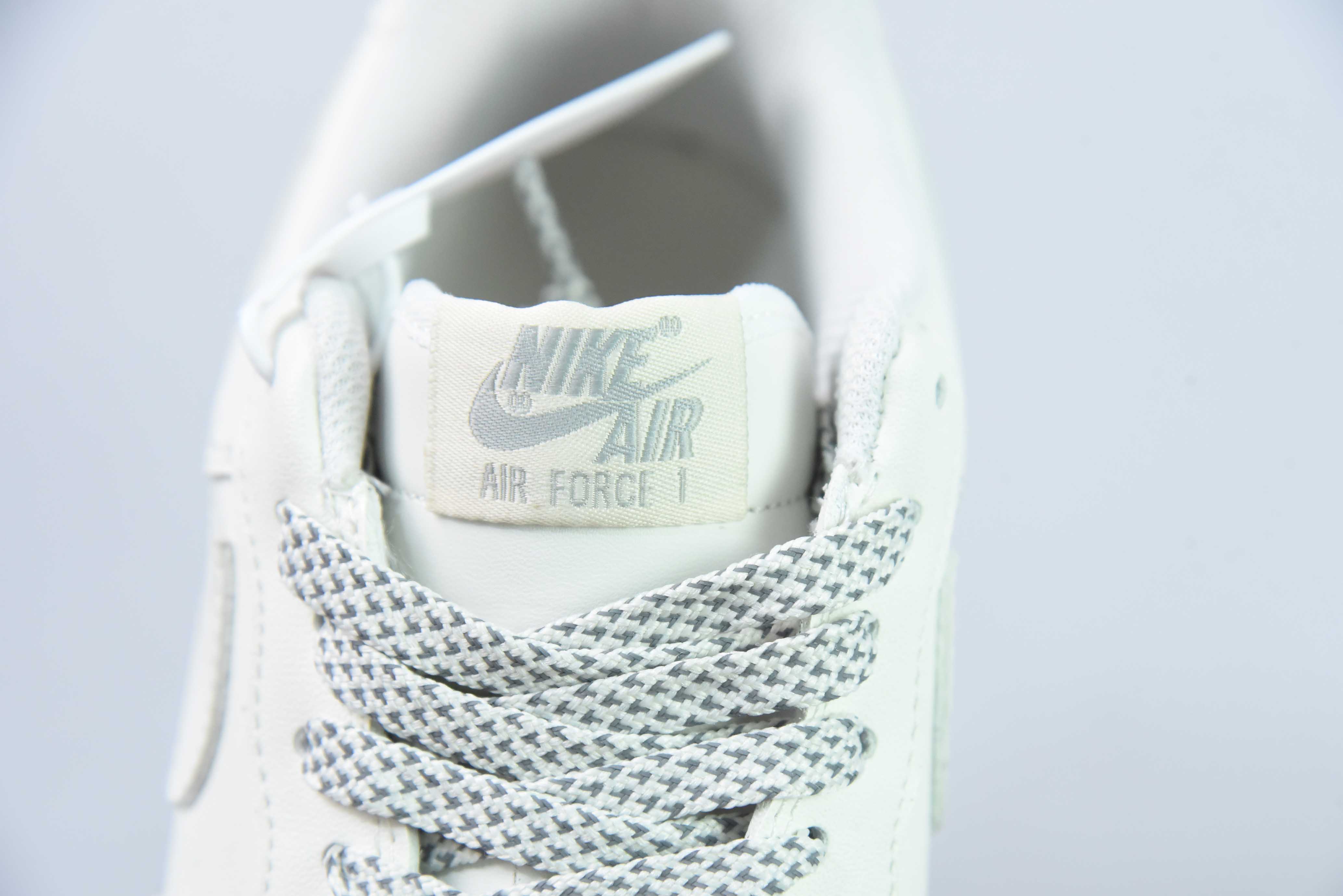 나이키 에어 포스 1 로우 07 나이키 쓰리훅 시리즈 베이지 그레이 스타 클래식 에어 포스 1 로우 탑 캐주얼 보드 슈즈 아이템 번호: CJ1379-603 사이즈: 36-44