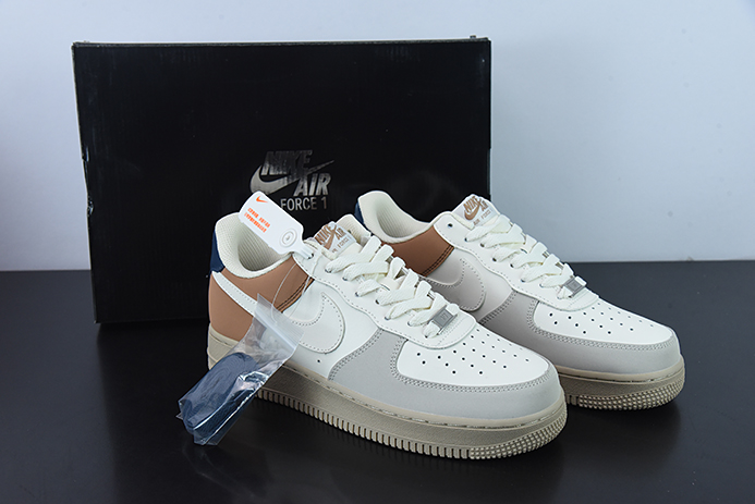 나이키 에어 포스 1 07 로우 화이트 모카 에어 포스 원 로우탑 제품 번호: BS8871-107 사이즈: 36-44