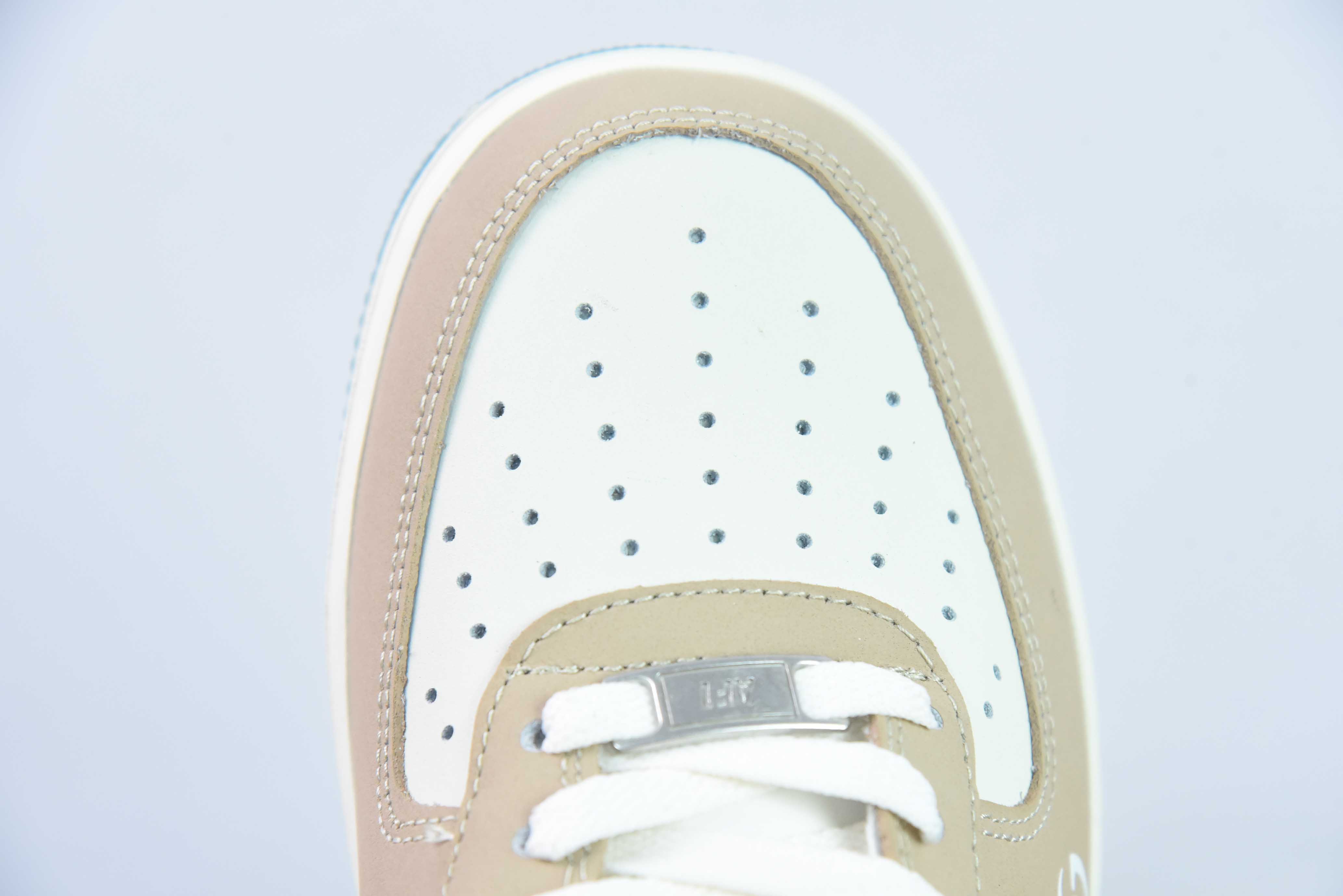 나이키 에어 포스 1 07 로우 구찌 공동 브랜드 - 다크 그린 로즈 골드 에어 포스 1 로우 탑 트레이너 상품 번호: BS9055-723 사이즈: 36-44