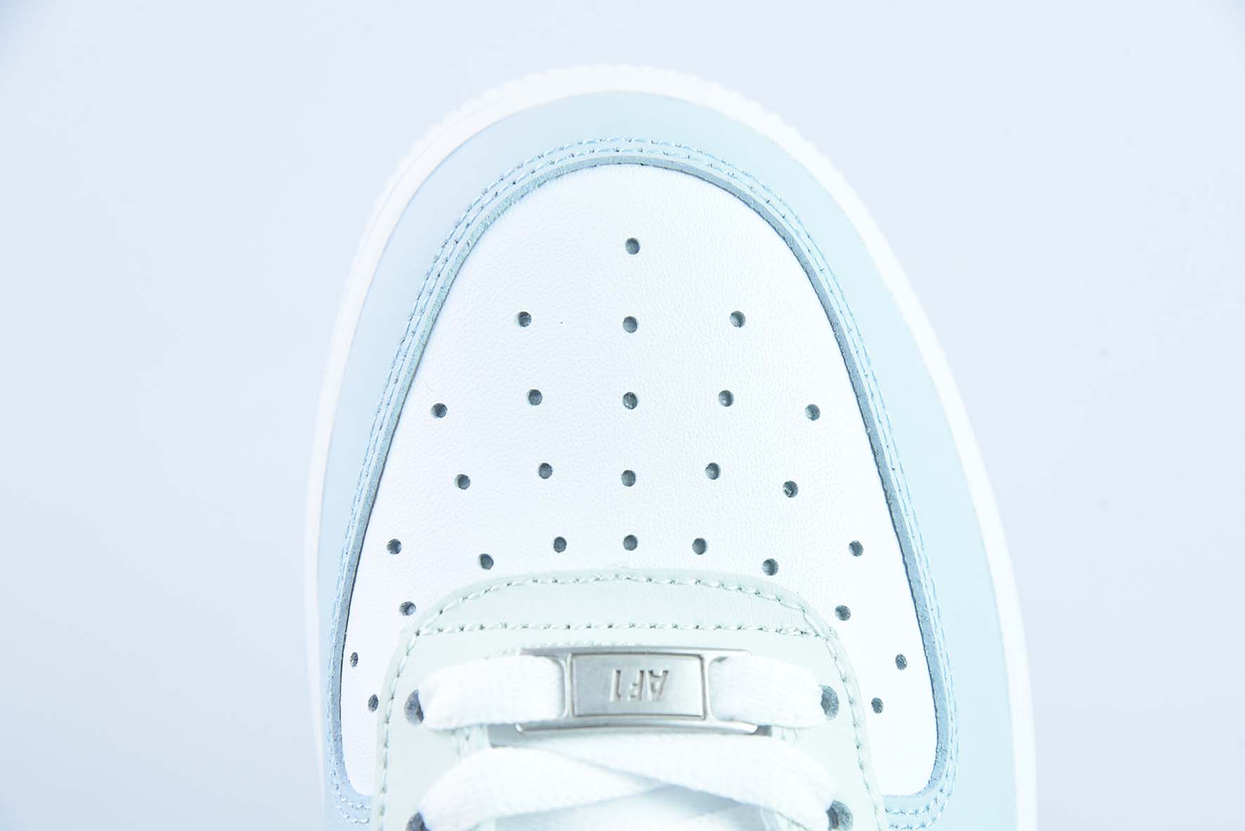 나이키 에어 포스 1 07 로우 글레이즈드 그래스 에어 포스 1 로우탑 캐주얼 슈즈 아이템: LJ8822-222 사이즈: 36-44