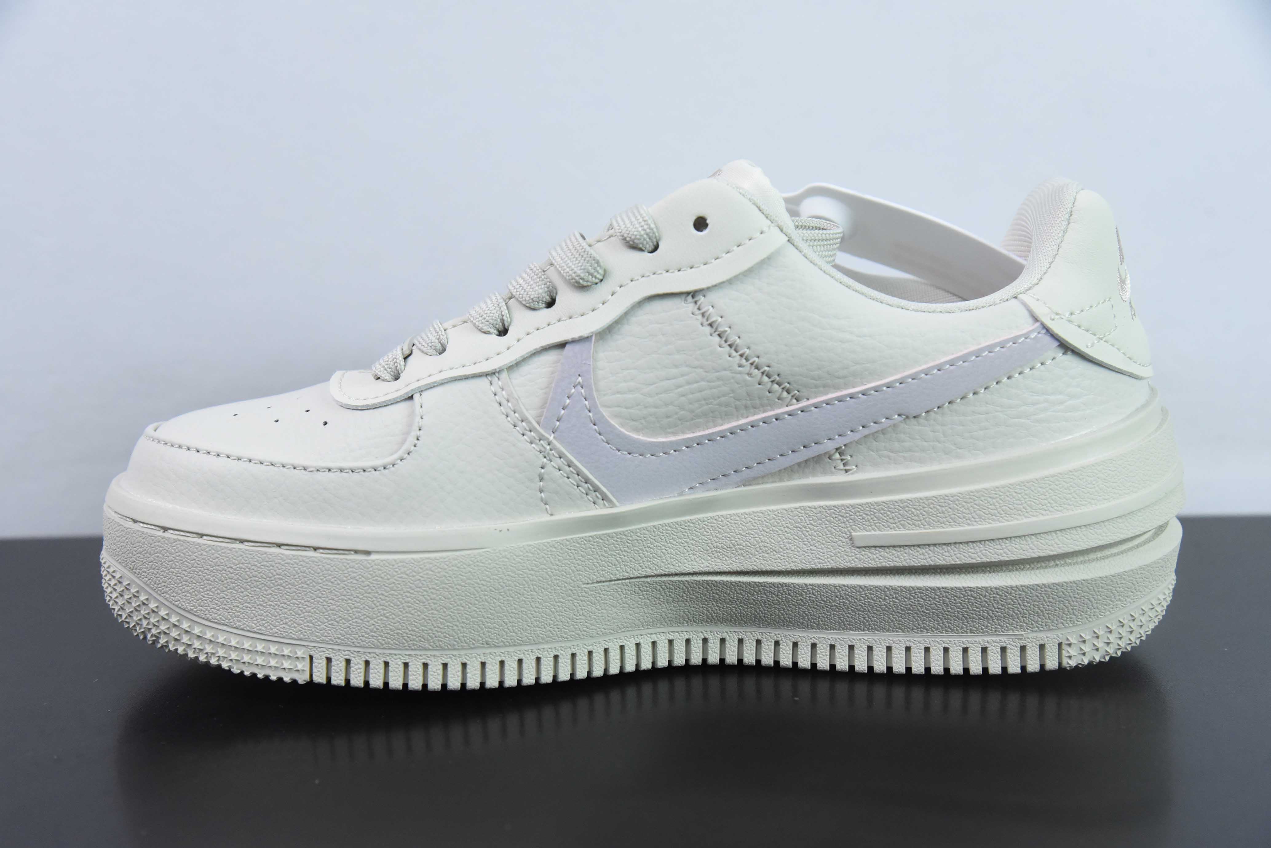 Nk 에어 포스 1 PLT.AF.ORM 트리플 화이트 에어 포스 원 뉴 클래식 화이트 로우탑 캐주얼 스니커즈 아이템 번호: DJ9946-108 사이즈: 35.5-42