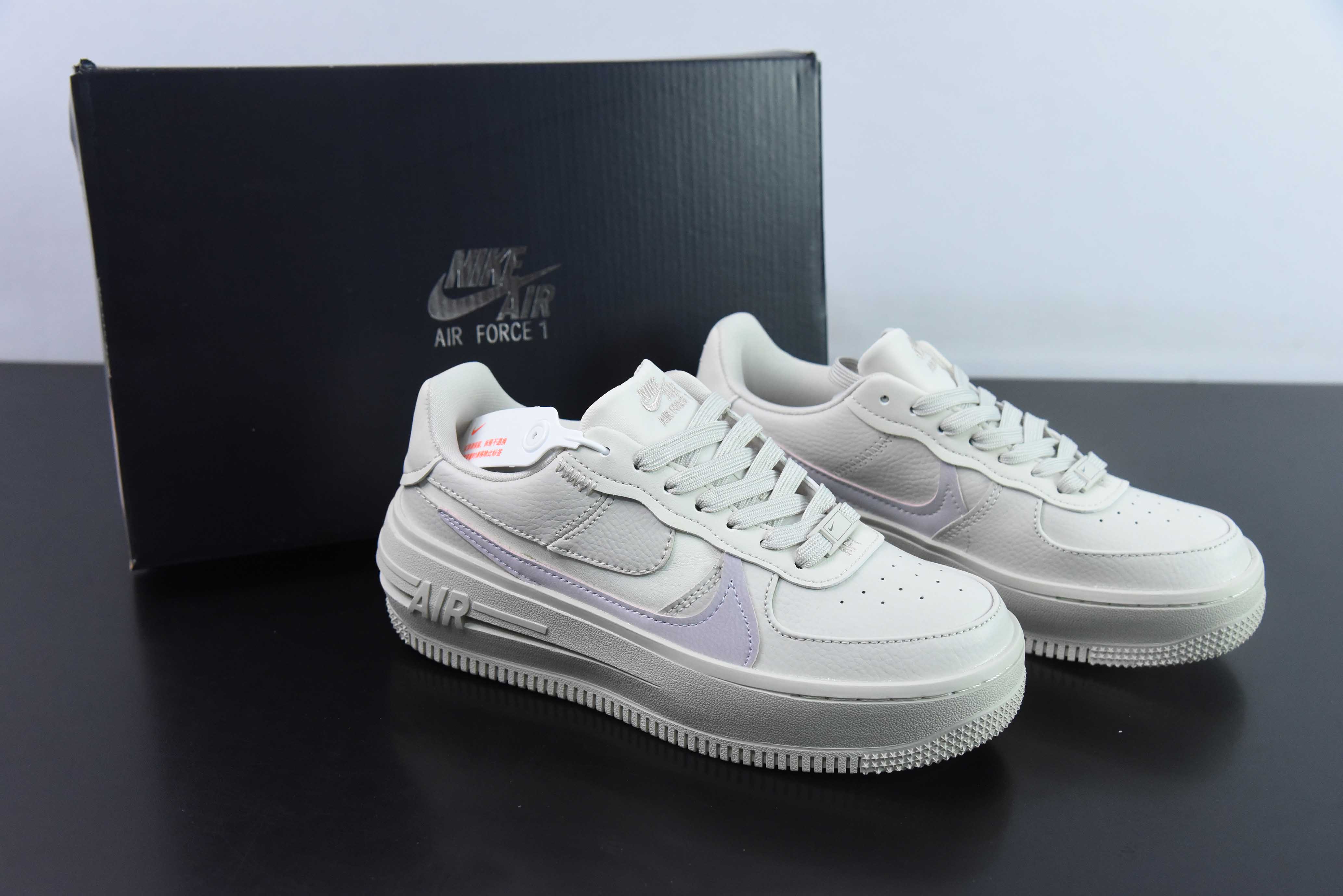 Nk 에어 포스 1 PLT.AF.ORM 트리플 화이트 에어 포스 원 뉴 클래식 화이트 로우탑 캐주얼 스니커즈 아이템 번호: DJ9946-108 사이즈: 35.5-42