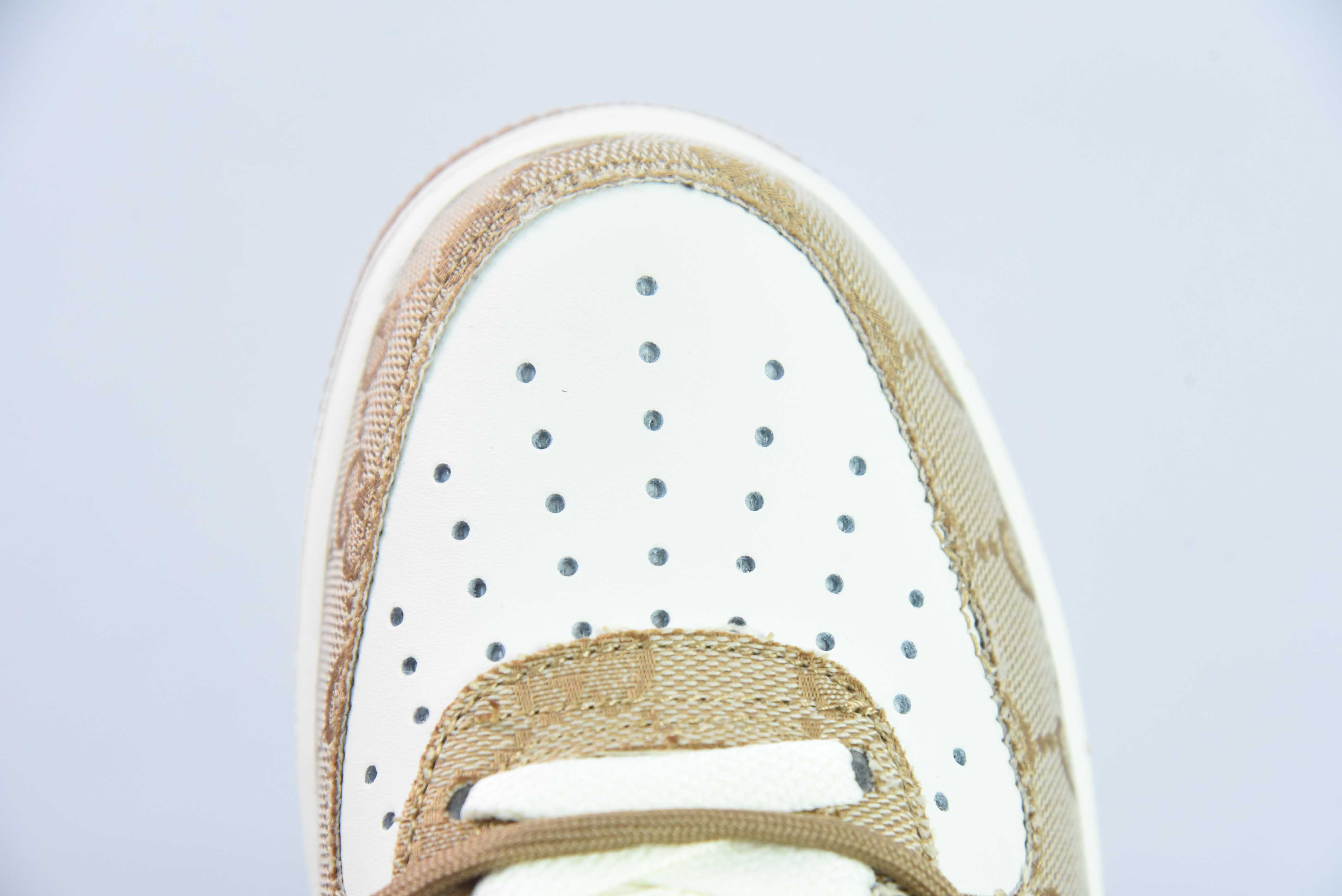 나이키 x 구찌 에어 포스 1 로우 구찌 레이스업 에어 포스 1 로우 탑 애슬레틱 캐주얼 보드 슈즈 아이템 번호: BD7700-111 사이즈: 36-44