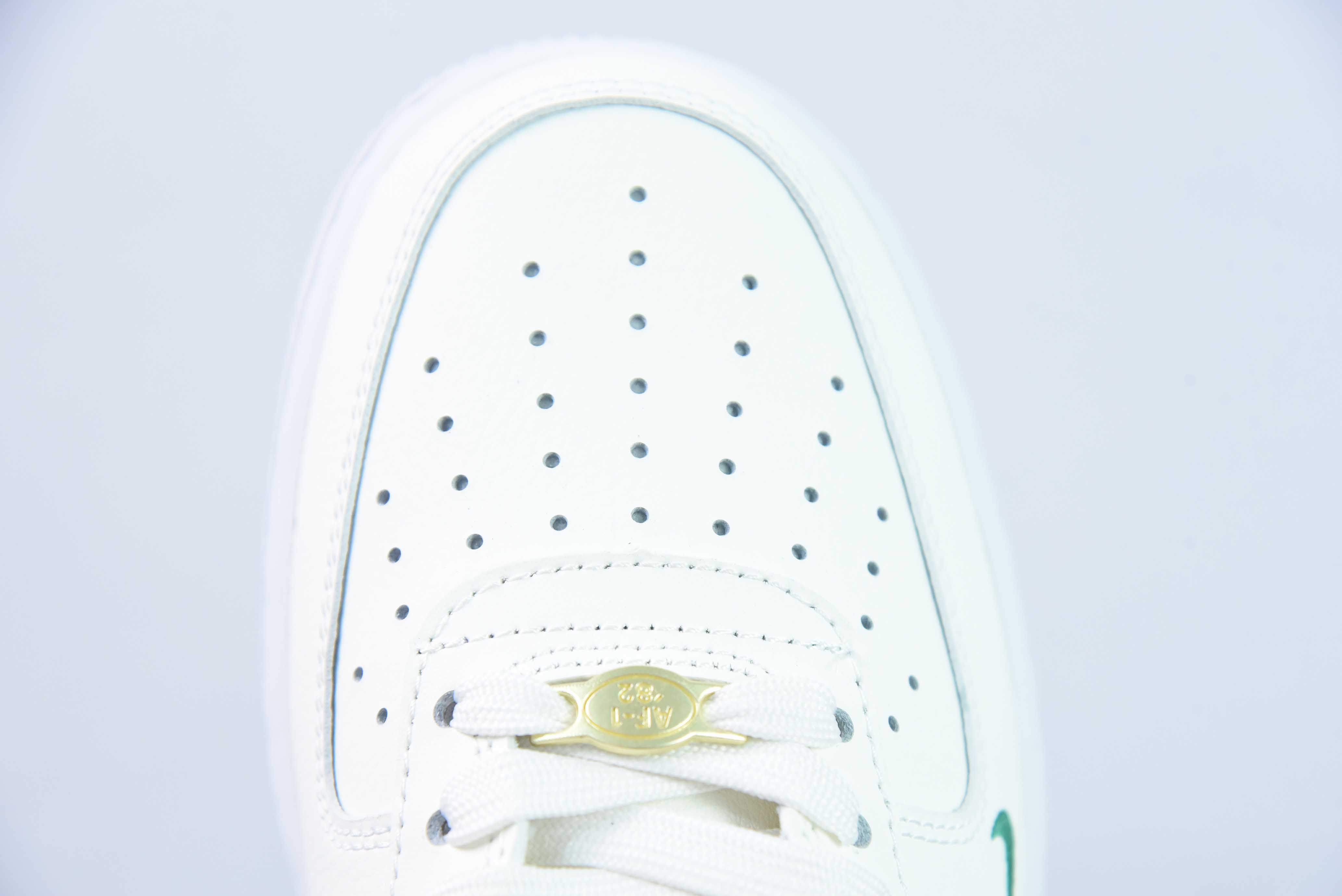 NK 에어 포스 1 로우 에어 포스 1 로우 탑 캐주얼 스니커즈 40주년 화이트 그린 후크 품목 번호: DQ7658-101 사이즈: 36-44