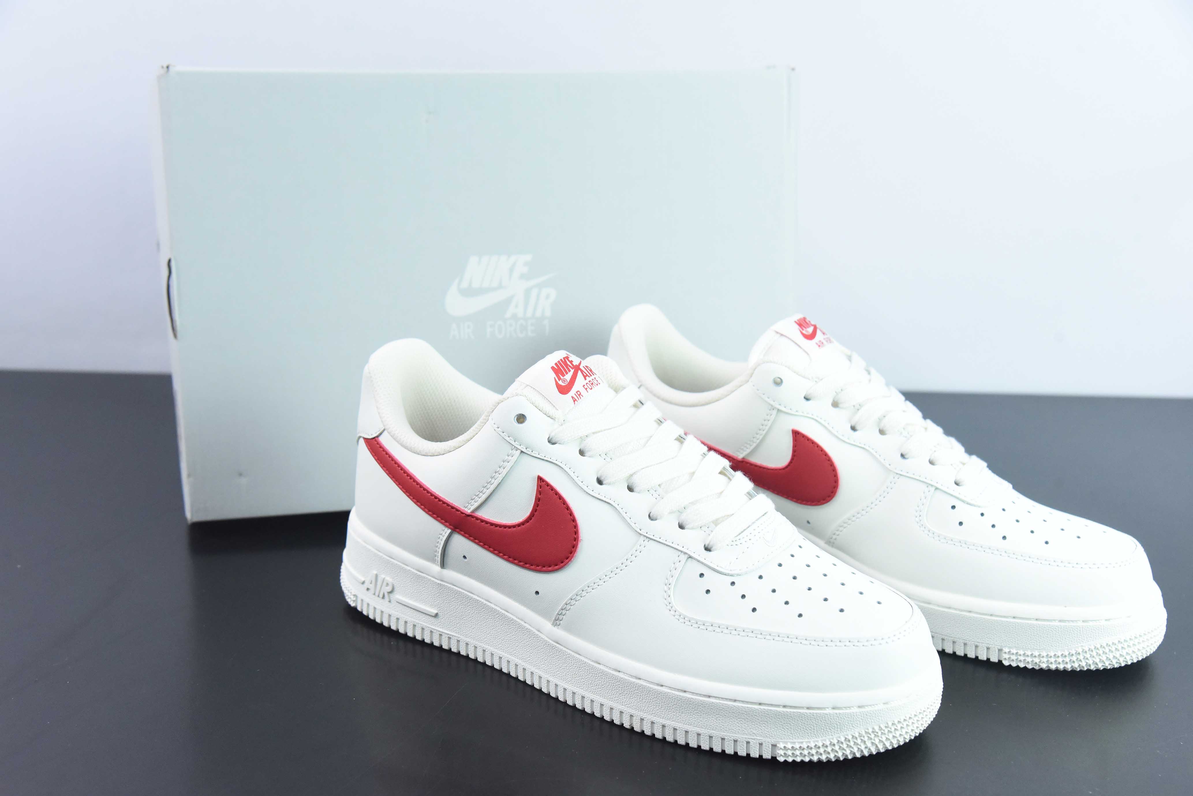 NK 에어 포스 107 로우 새해맞이 레플리카 밀크 화이트 레드 캠퍼스 레드 에어 포스 원 로우 탑 캐주얼 보드 슈즈 아이템 번호: 315122-126 사이즈: 36-44