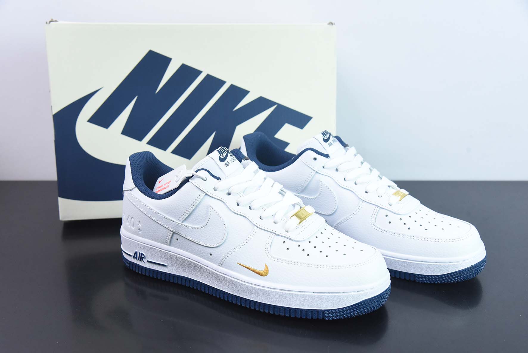 UAY27729039 Nk 에어 포스 107 로우 다크 블루 스몰 후크 40주년 스타 에어 포스 1 로우 탑 캐주얼 보드 슈즈 항목: DD1225-006 사이즈: 36-44