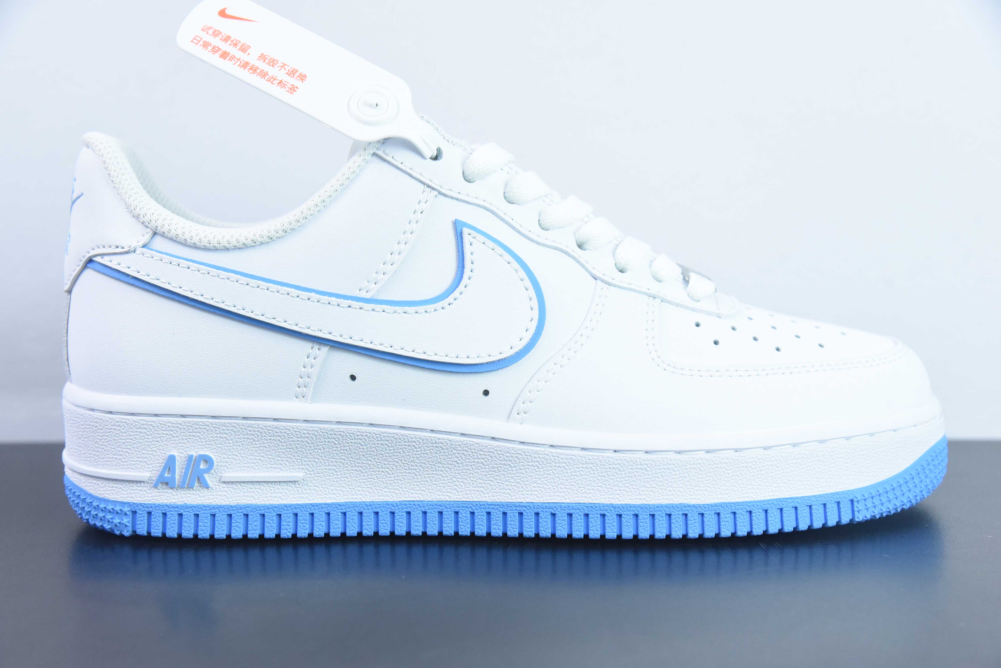 NK 에어 포스 1 에어 포스 원 배송? NK 에어 포스 1 에어 포스 1 신발은 세계 최초의 제품입니다. 신발 공식 품목: DV0788-101 사이즈: 36-44