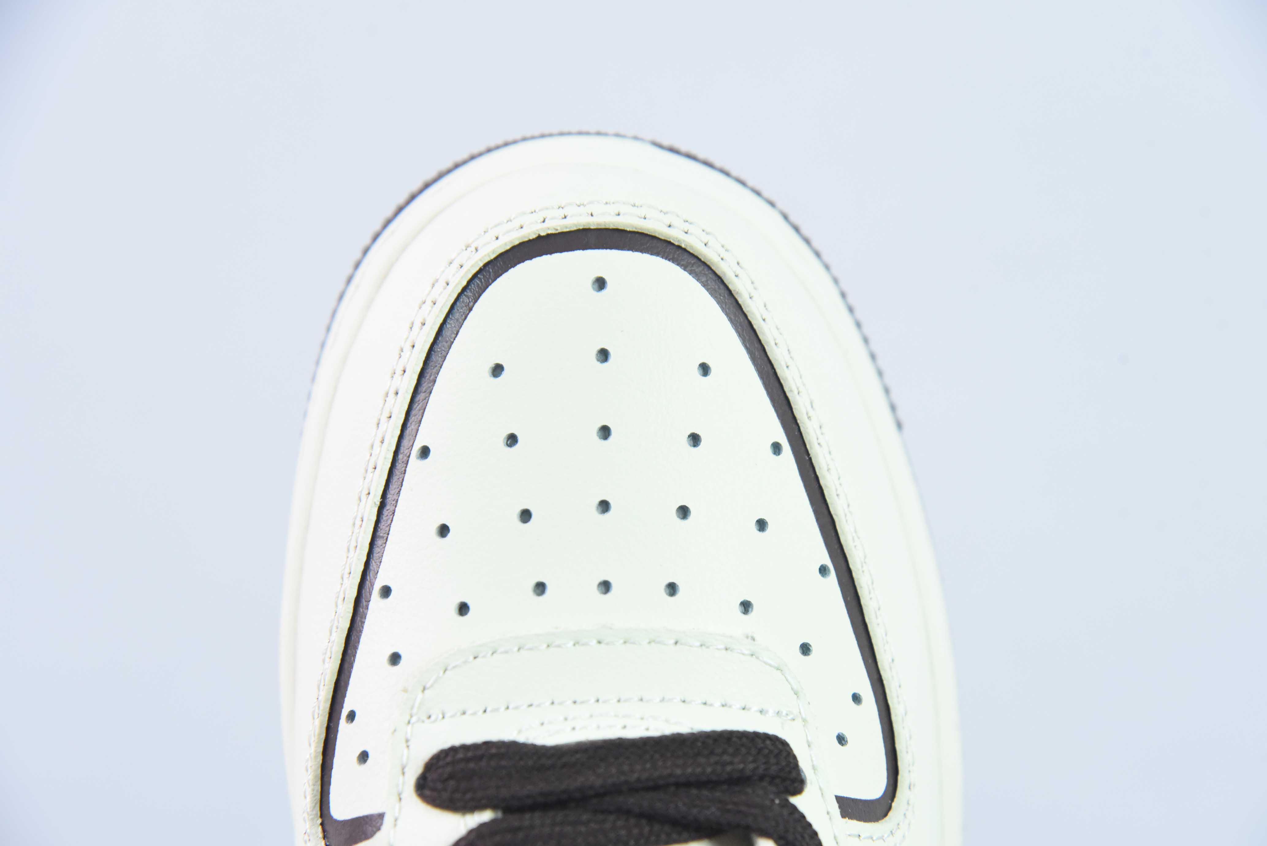 나이키 에어 포스 1 07 로우 LV 공동 브랜드-소프트 라이스 다크 브라운 에어 포스 1 로우탑 캐주얼 슈즈 제품 번호: CT3228-300 사이즈: 36-44