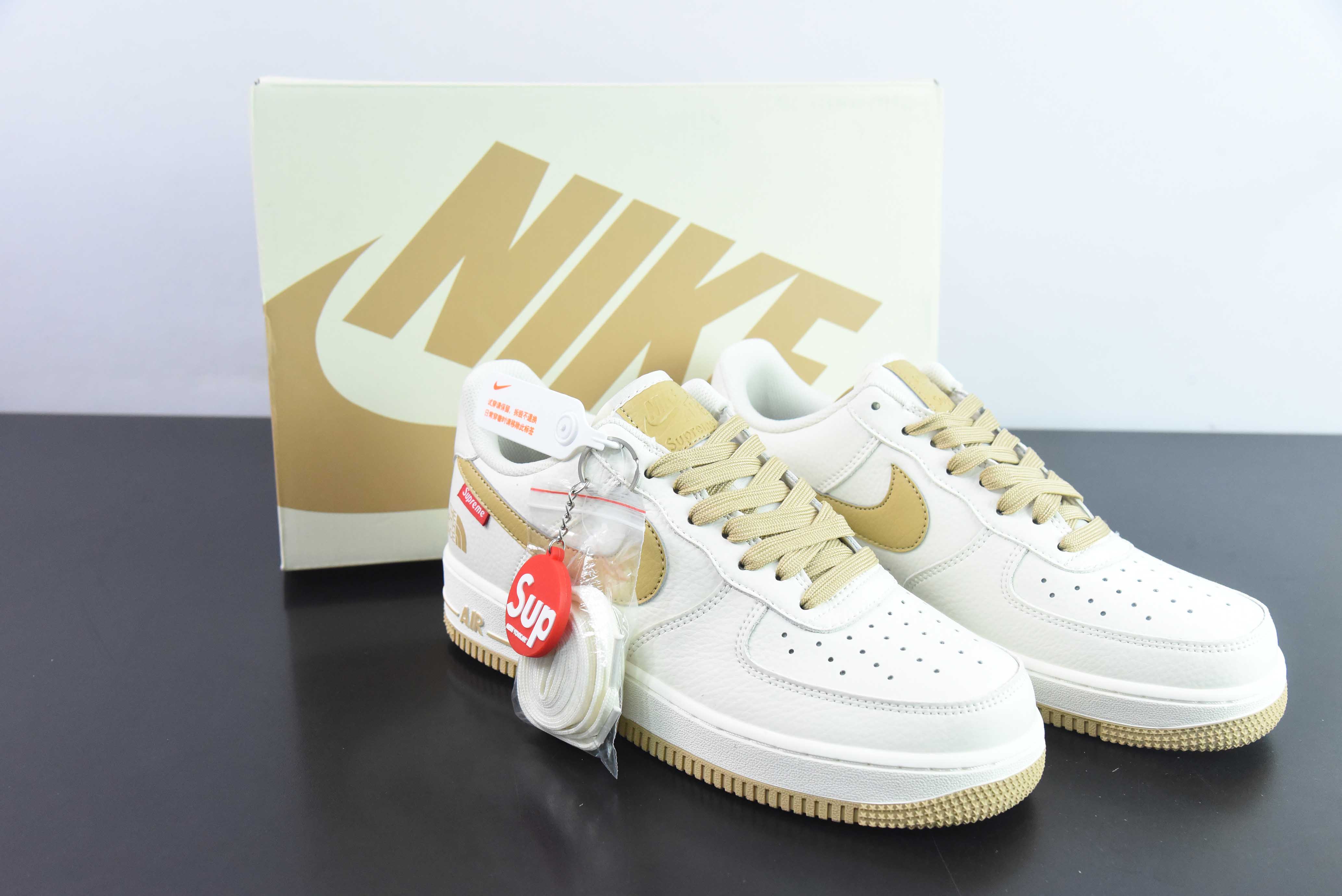 나이키 에어 포스 1 로우 07 x 더 노스페이스 x 슈프림 더 노스페이스 3자 공동 브랜드 에어 포스 원 로우탑 스포츠 캐주얼 슈즈 아이템 번호: SU2305-010 사이즈: 36-44
