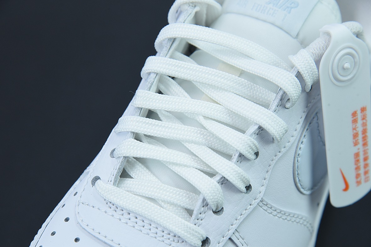 에어 포스 1 Nk 로우 라이트 블루 그레이 에어 포스 원 클래식 아이템 번호: CT3839-106 사이즈: 35.5-44