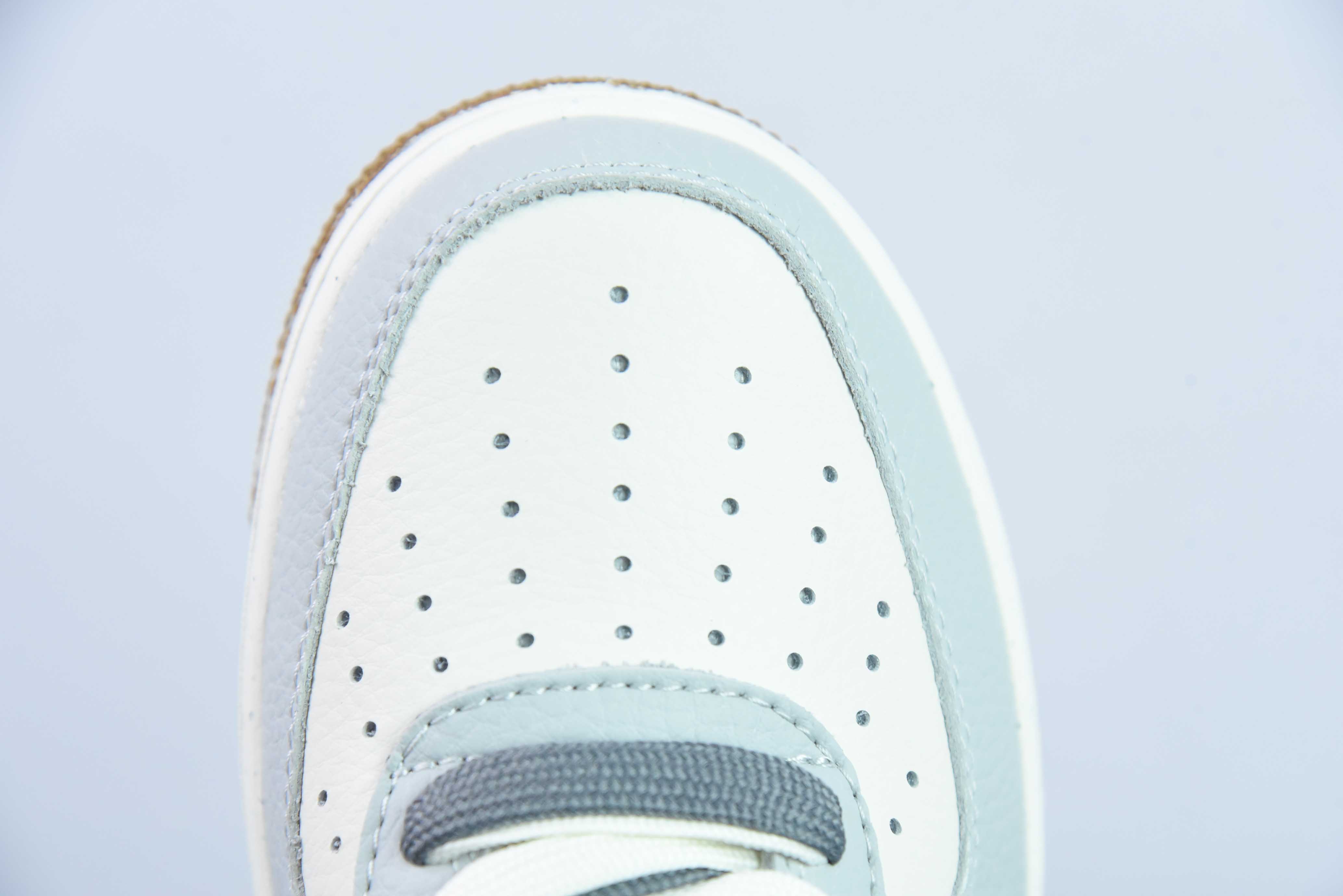 나이키 에어 포스 1 로우 07 블랙 그레이 베어 더블 훅 에어 포스 1 로우탑 캐주얼 스니커즈 아이템: CC2569-033 사이즈: 36-44