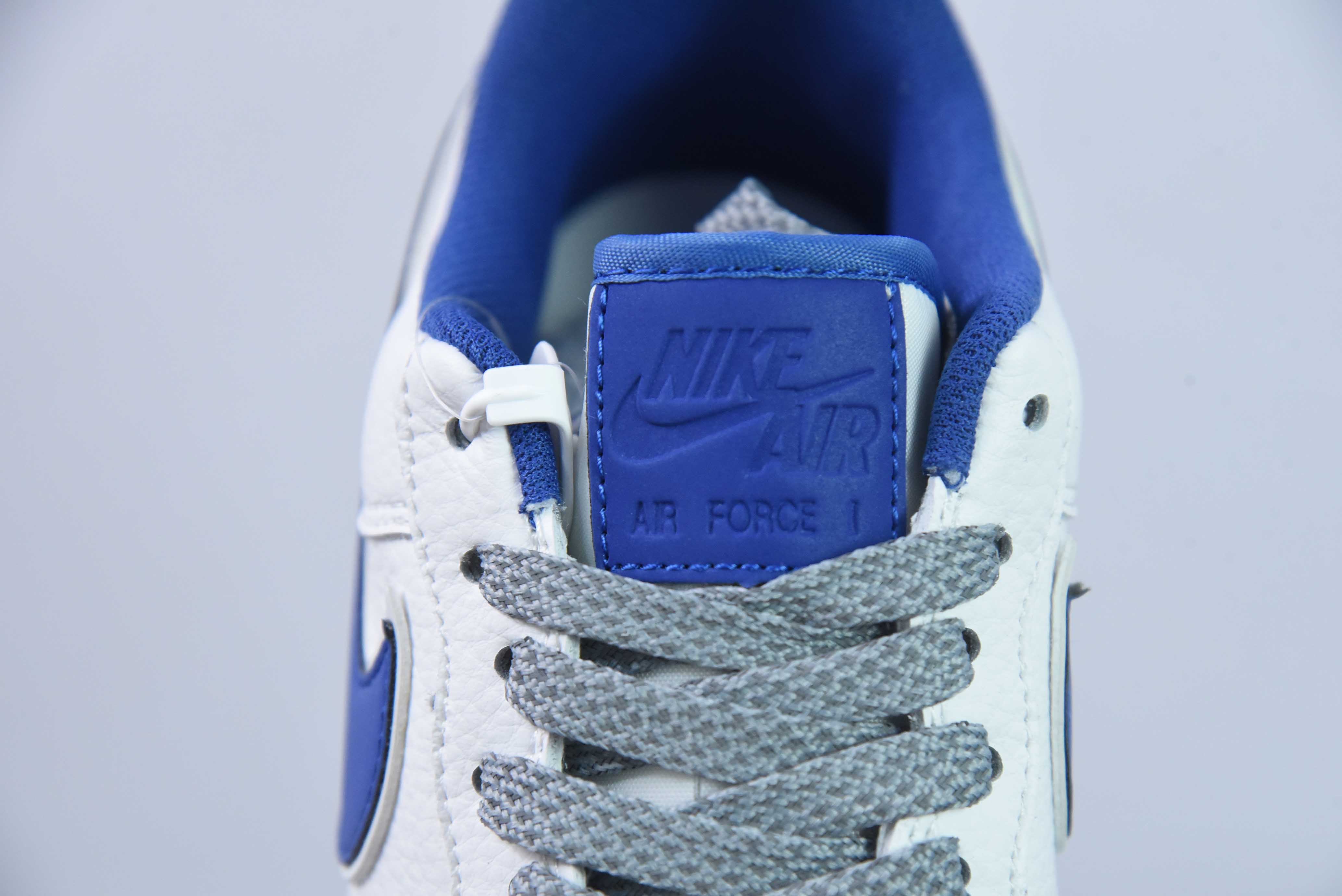 나이키 에어 포스 1 07 클래식 화이트 & 블루 스타 에어 포스 1 로우탑 캐주얼 슈즈 아이템: LS0216-023 사이즈: 36-44