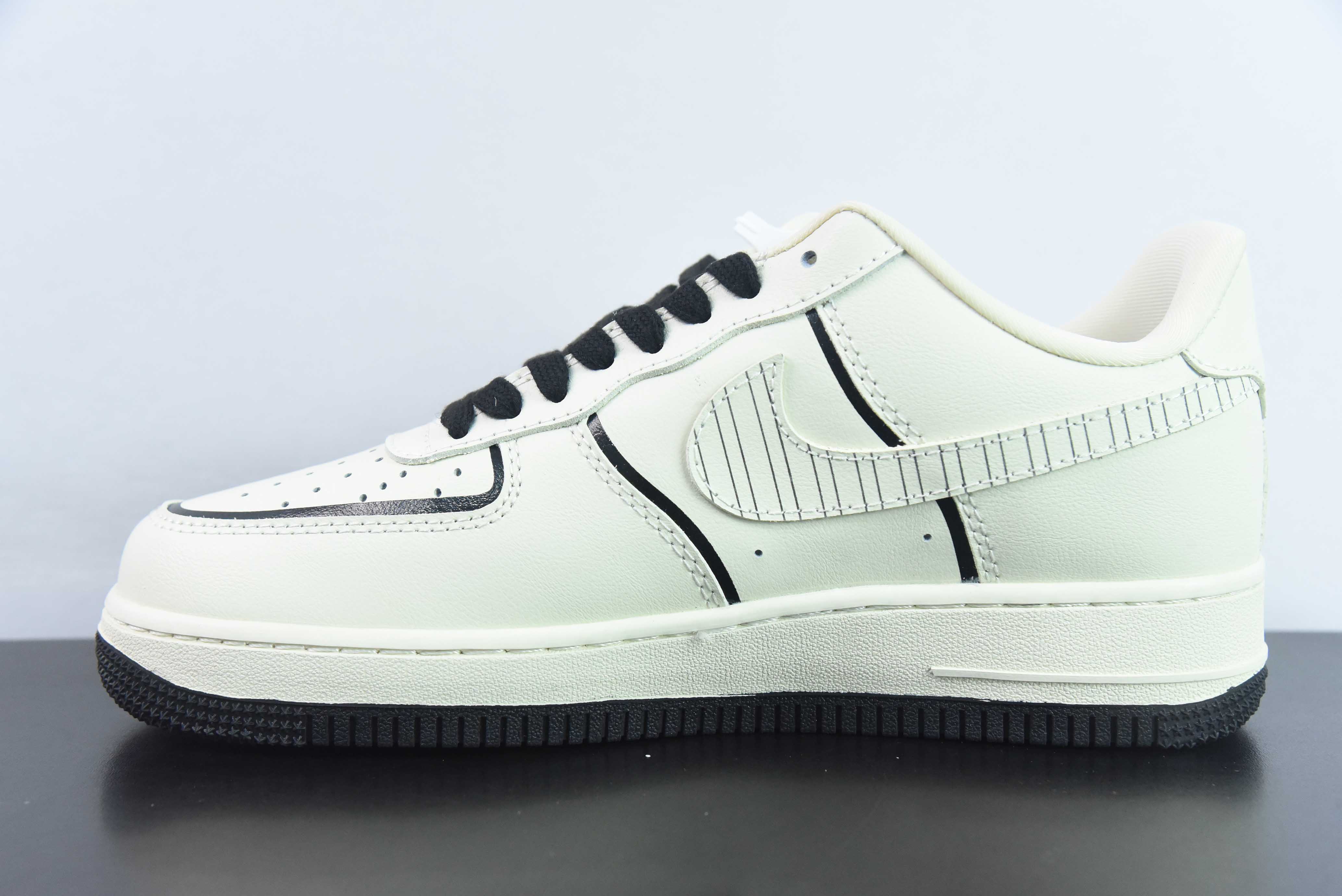 Nk 에어 포스 107 로우 공동 브랜드 에어 포스 원 로우 탑 캐주얼 슈즈 아이템: CT3228-100 사이즈: 36-44