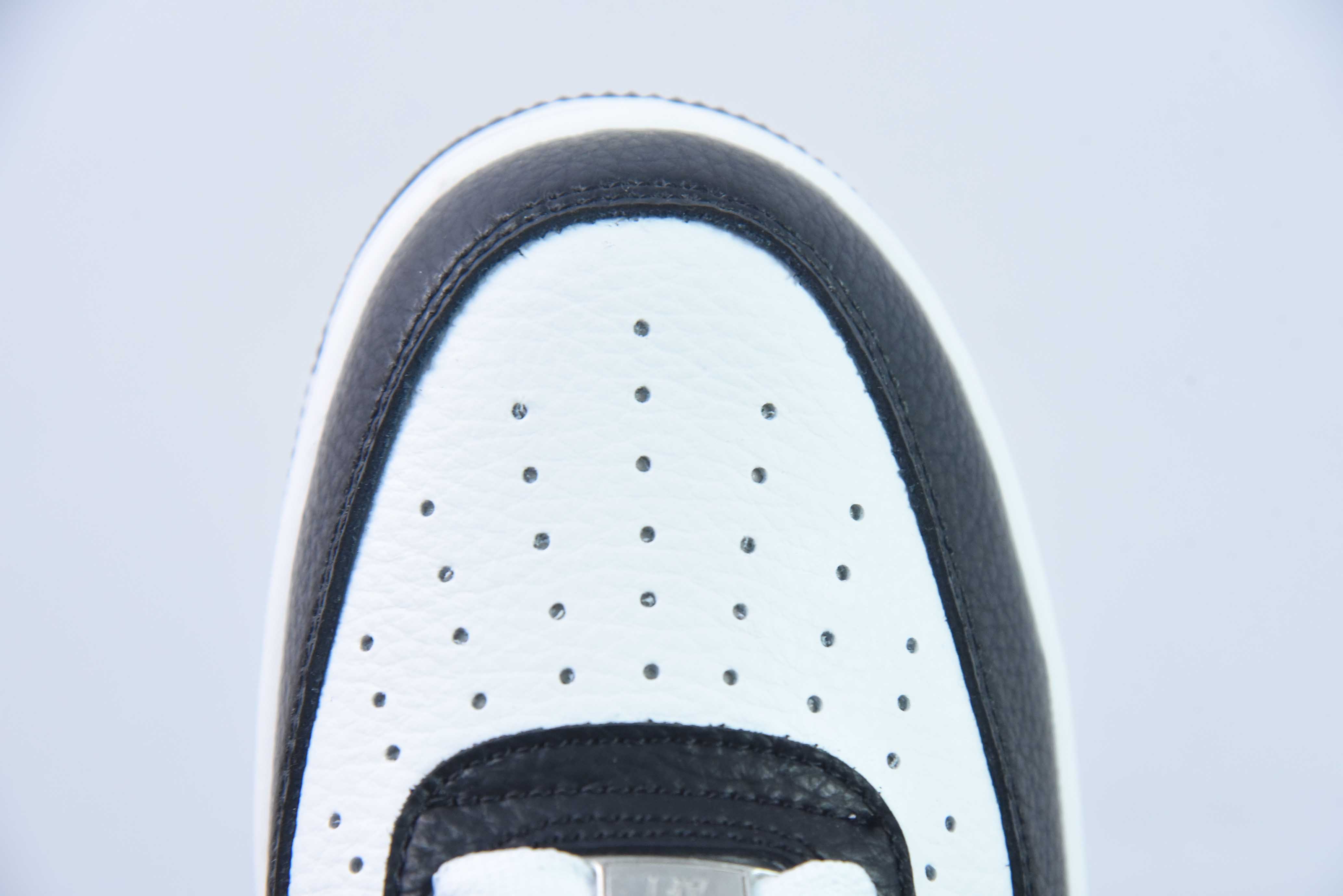 나이키 에어 포스 1 로우 화이트 및 블랙 후크 에어 포스 1 로우탑 캐주얼 신발 아이템: CW2288-111 사이즈: 36-44