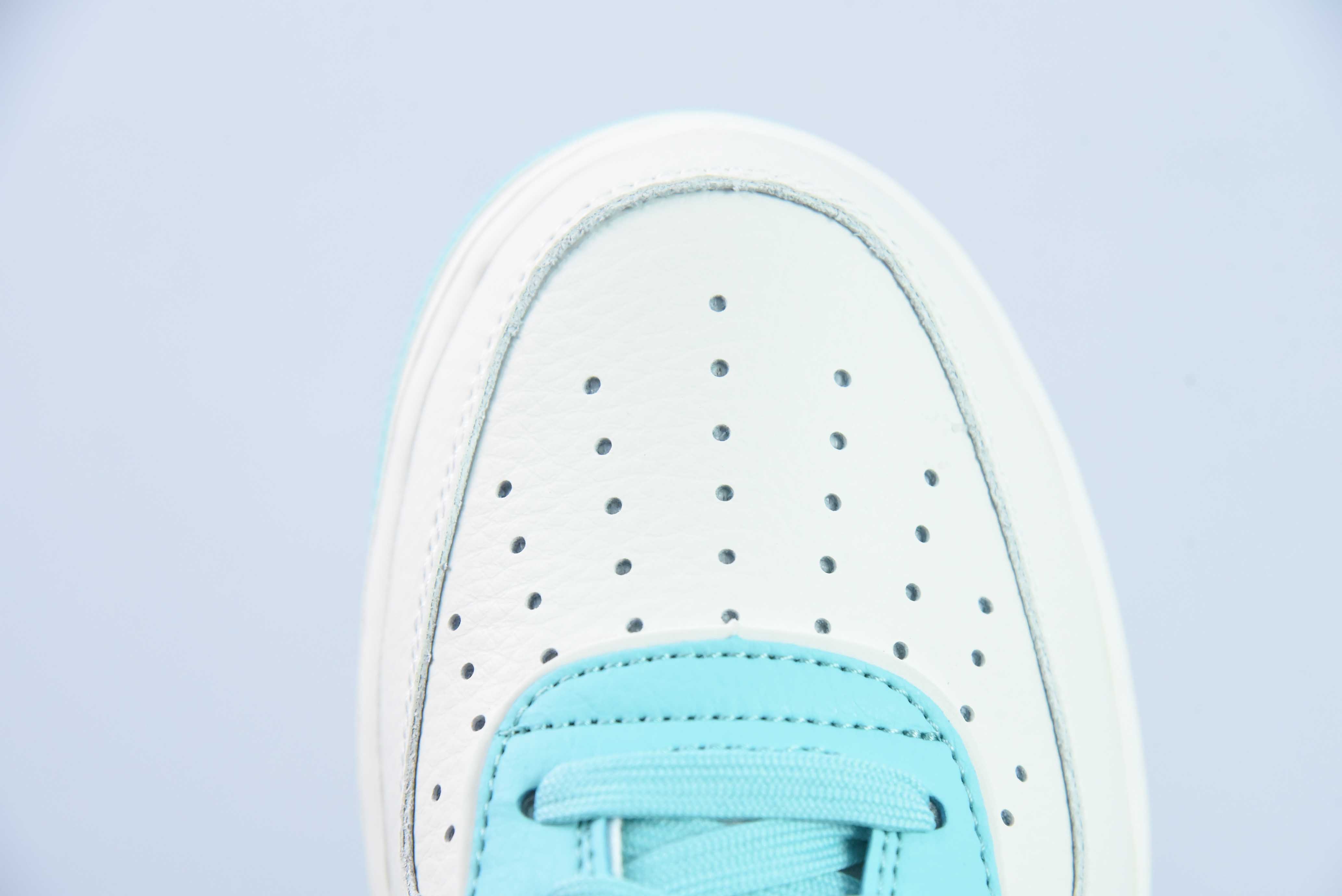 나이키 에어 포스 1 로우 40주년 기념 에어 포스 1 로우 탑 운동 캐주얼 보드 슈즈 아이템 번호: JF1983-553 사이즈: 36-44