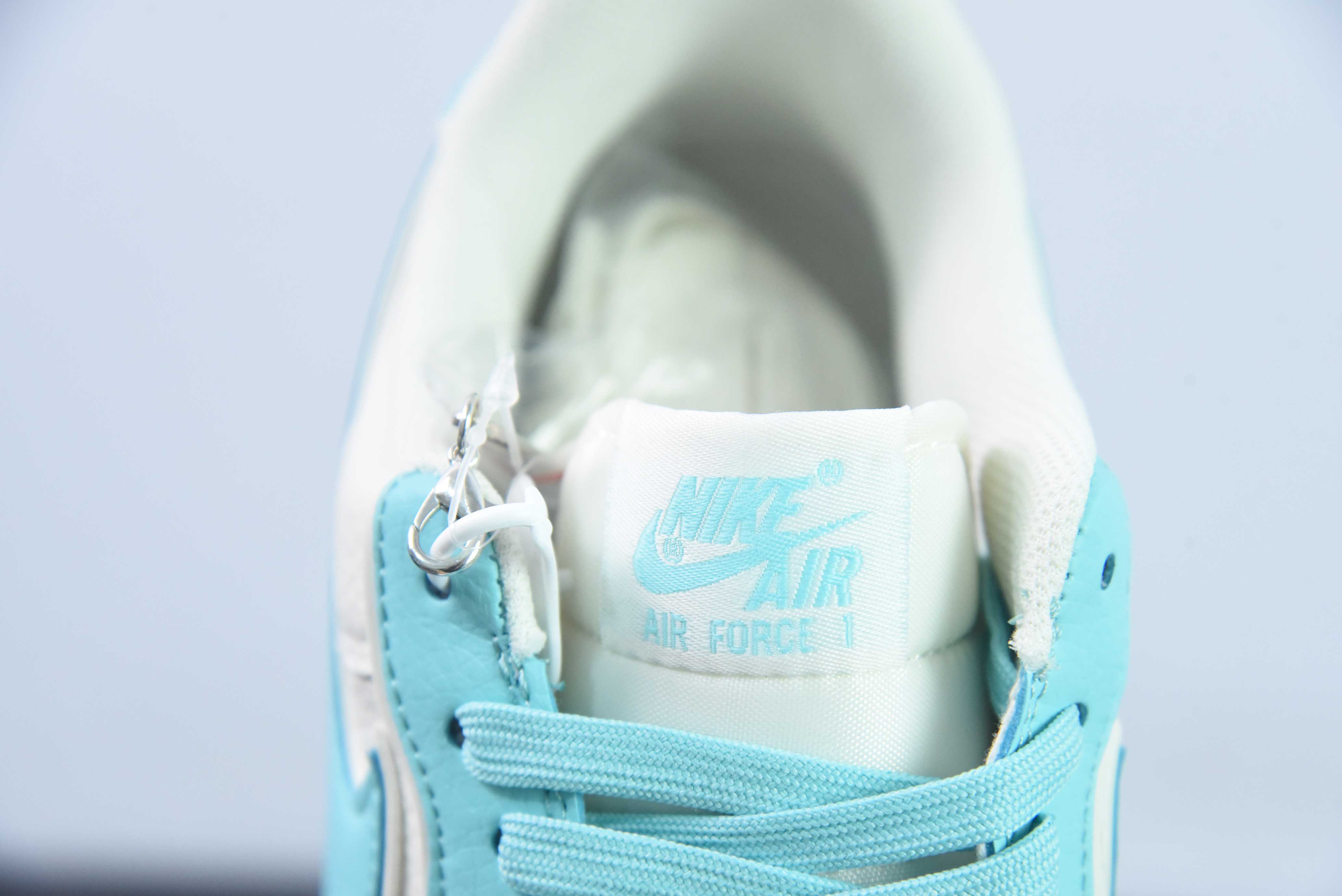 나이키 에어 포스 1 로우 40주년 기념 에어 포스 1 로우 탑 운동 캐주얼 보드 슈즈 아이템 번호: JF1983-553 사이즈: 36-44