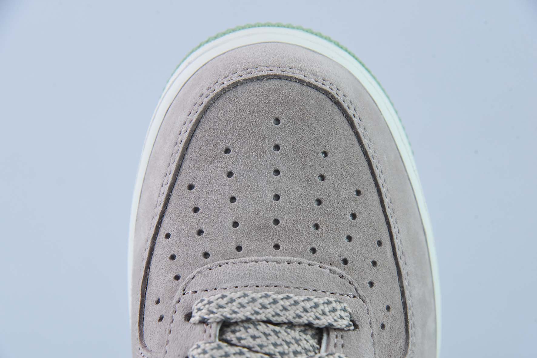 오토모 카츠히로 x 에어 포스 107 LV8 로우 아키라 에어 포스 원 스웨이드 라이트 그레이 말차 그린 아이템 번호: DD9969-065 사이즈: 36-44