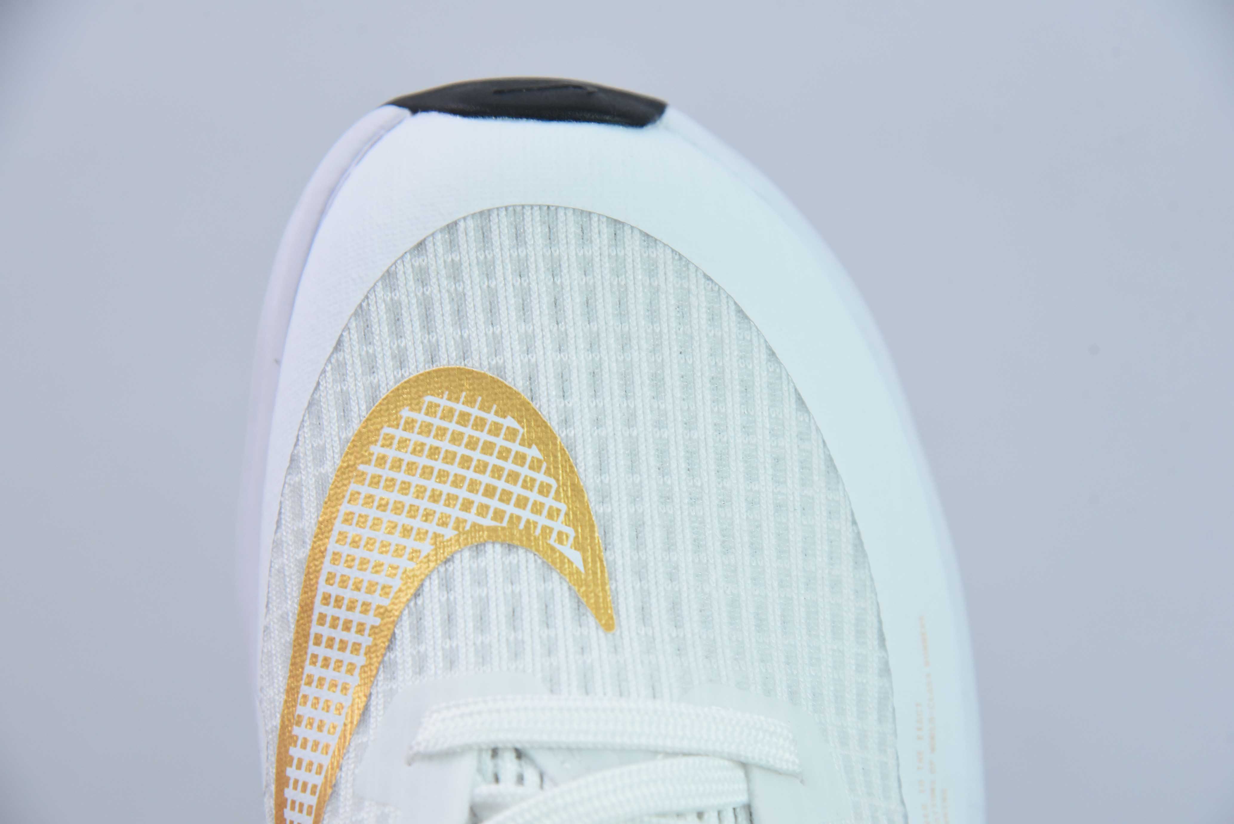 나이키 에어 줌 라이벌 플라이 3. 초경량 러닝화 패브릭 충격흡수 경량 러닝화 아이템 번호: CT2405-606 사이즈: 39-46