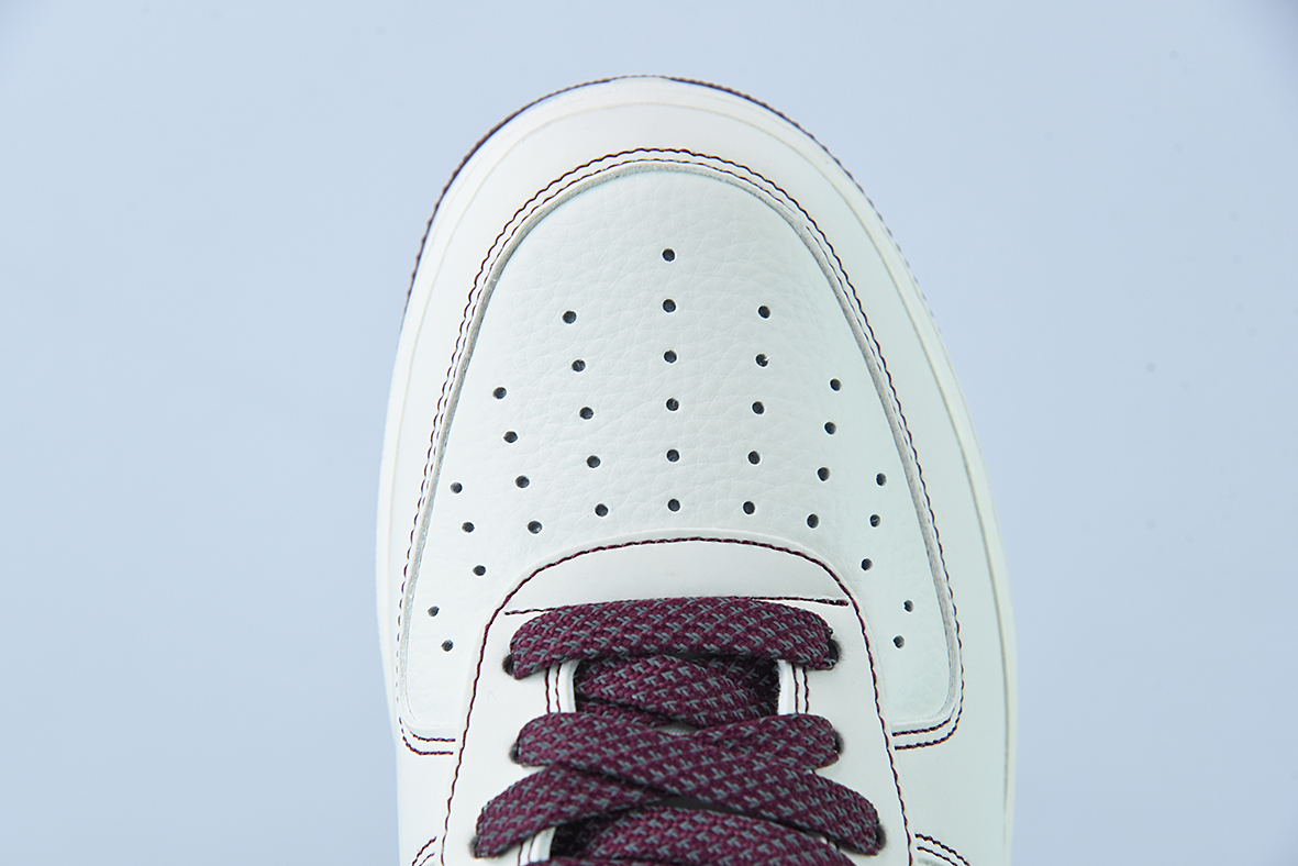 언디파이티드 X 나이키 에어 포스 1 로우 버건디 에어 포스 1 로우 탑 아이템 번호: UN3699-022 사이즈: 36-44