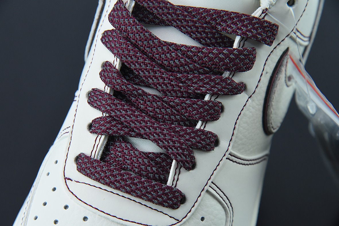 언디파이티드 X 나이키 에어 포스 1 로우 버건디 에어 포스 1 로우 탑 아이템 번호: UN3699-022 사이즈: 36-44