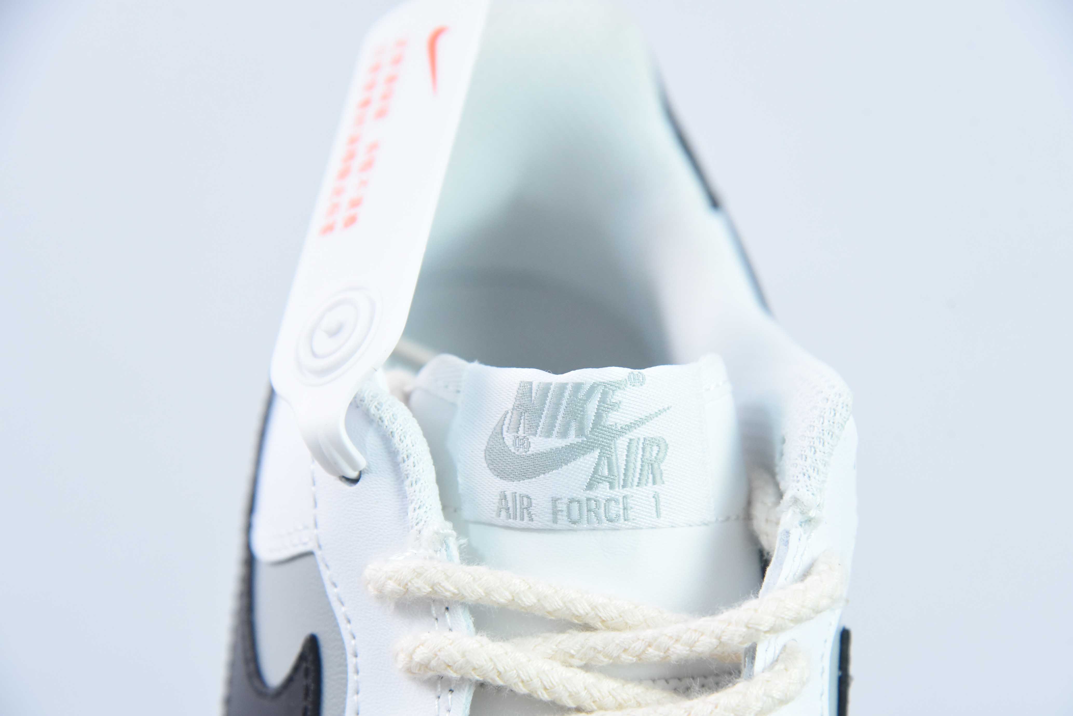 NK 에어 포스 1 에어 포스 1 보드숏 기하학적 그래피티 공식 아이템: Af2288-002 사이즈: 36-44