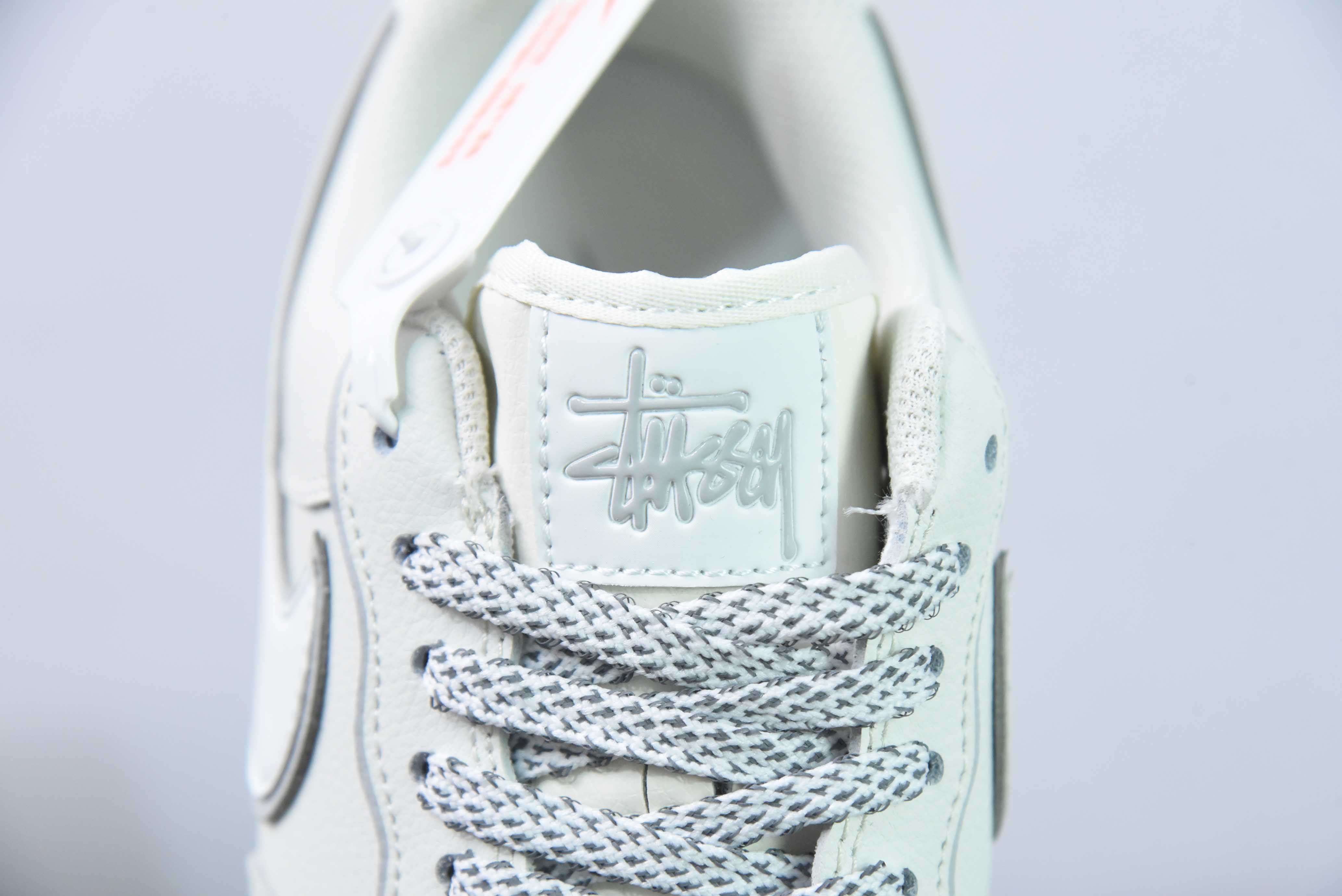 Nk 에어 포스 107 로우 공동 브랜드 커스텀 에어 포스 1 로우탑 캐주얼 보드쇼츠 아이템 번호: CZ9183-002 사이즈: 36-44